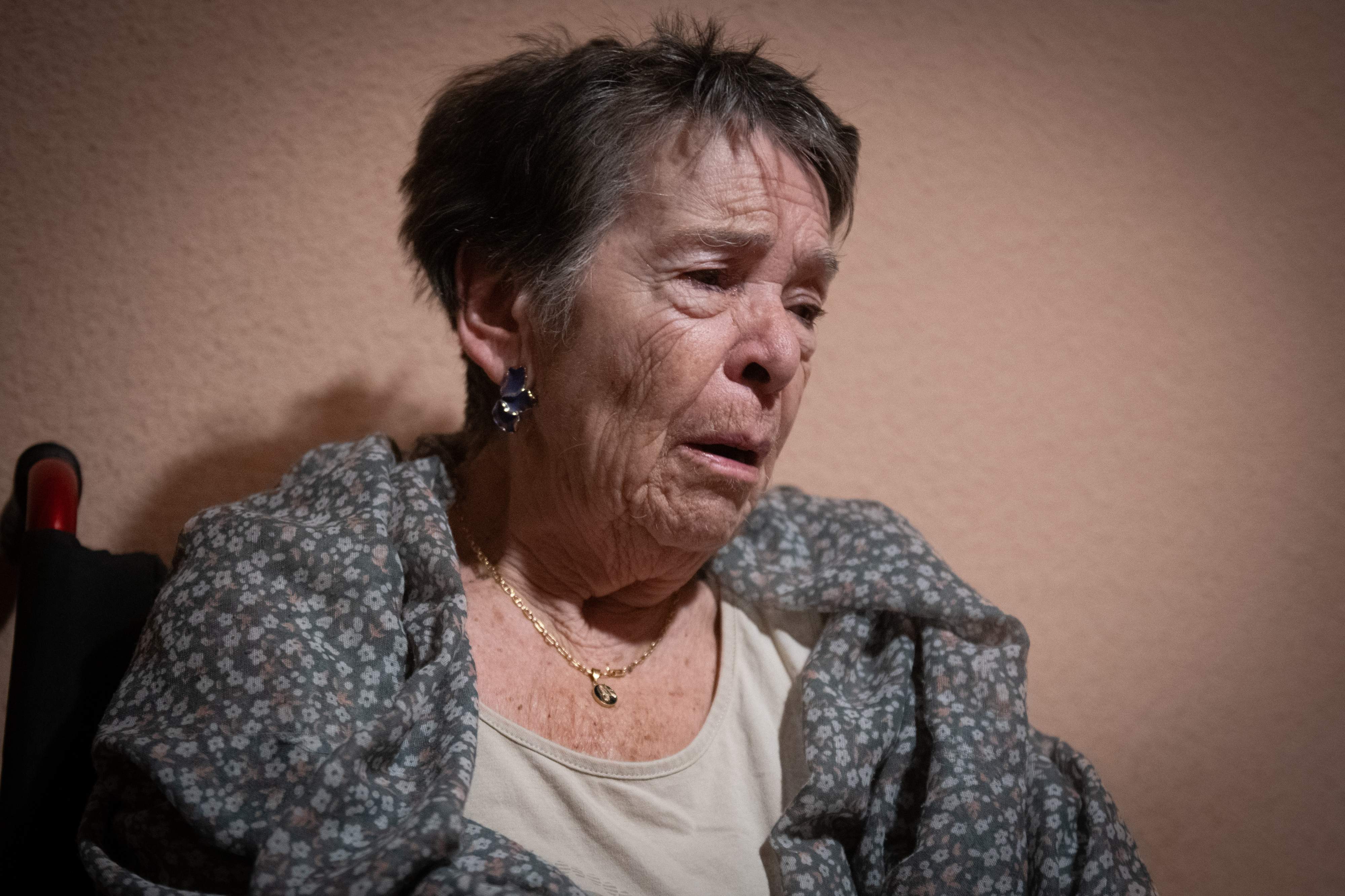 Tensió i batussa a Madrid pel desnonament de la Maricarmen, una anciana de 87 anys
