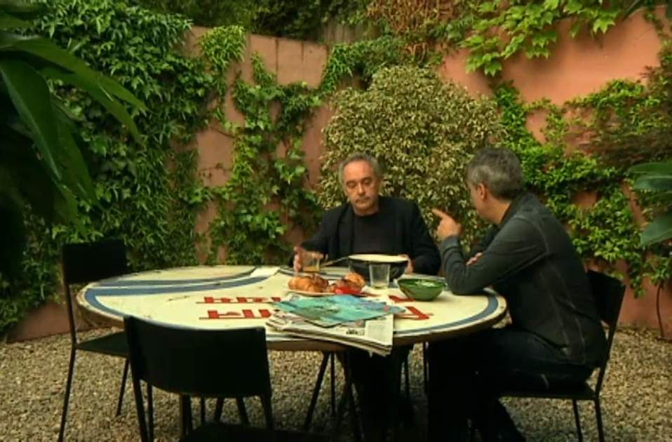 Jardín de guijarros con plantas trepadoras,, TV3 Jardín de guijarros con plantas trepadoras,, TV3