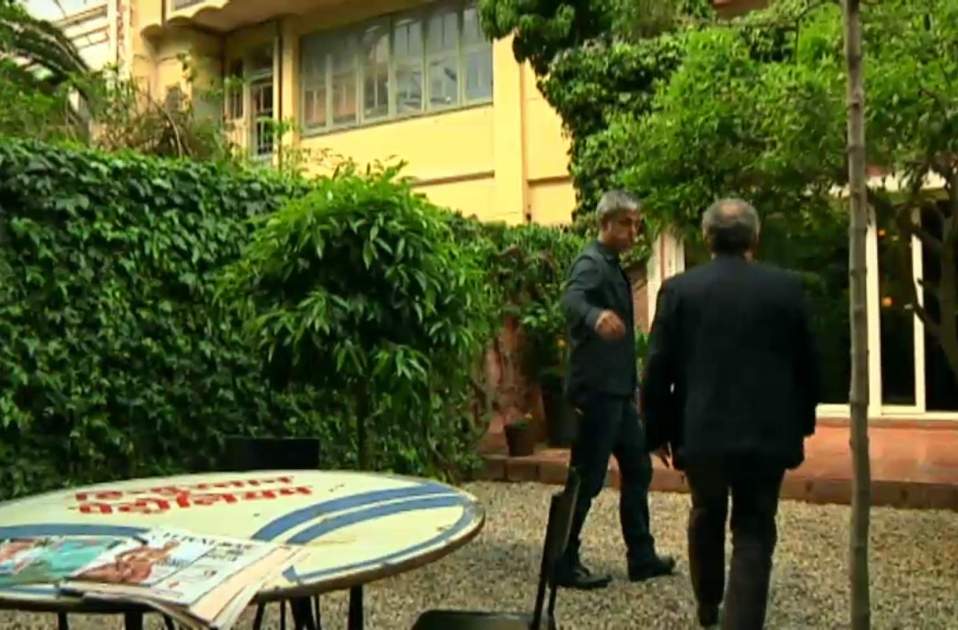 Om y Adrià entran en la casa, TV3 Om y Adrià entran en la casa, TV3