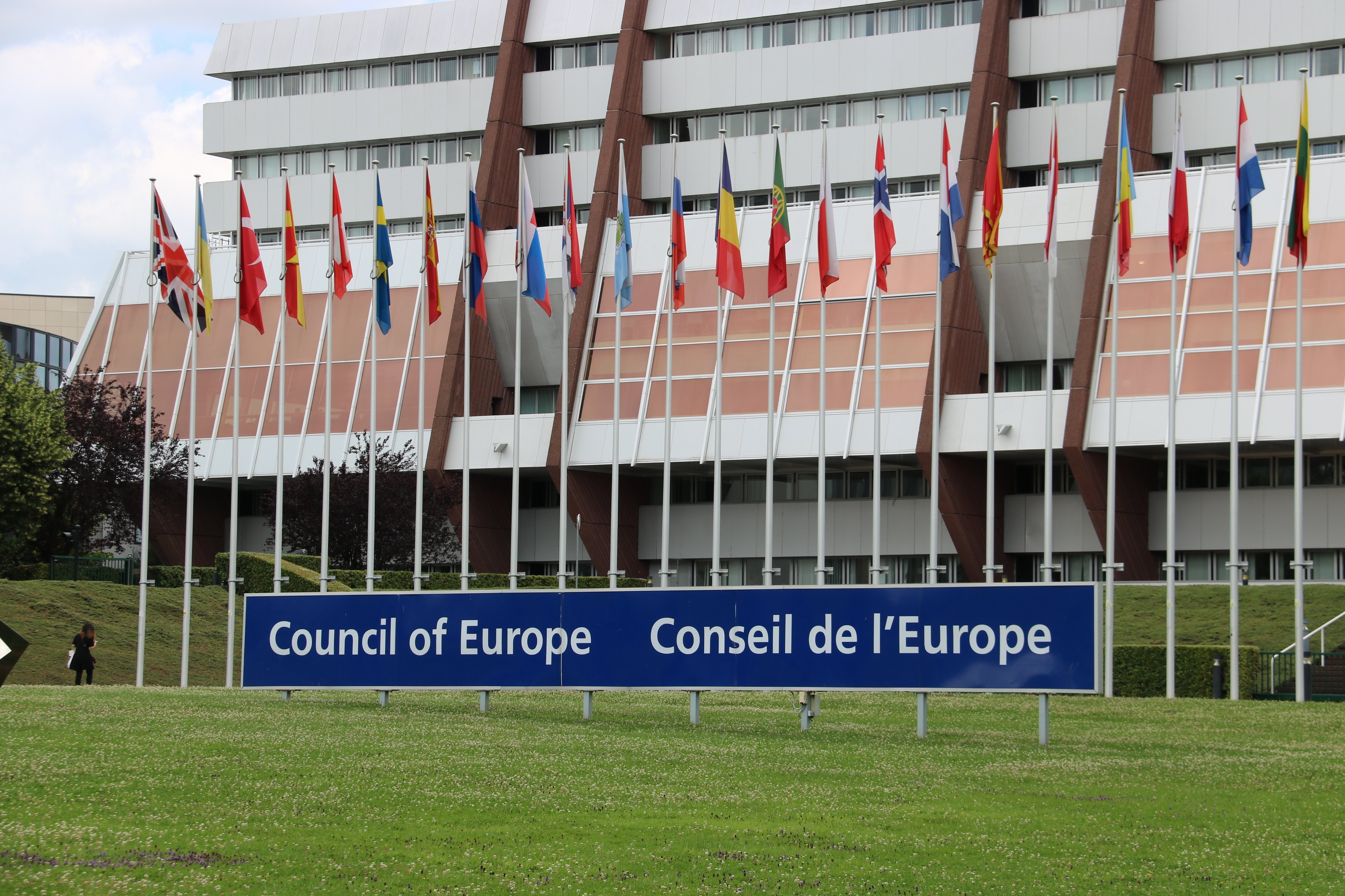 Un secretario del Consejo de Europa ve politizada la justicia española