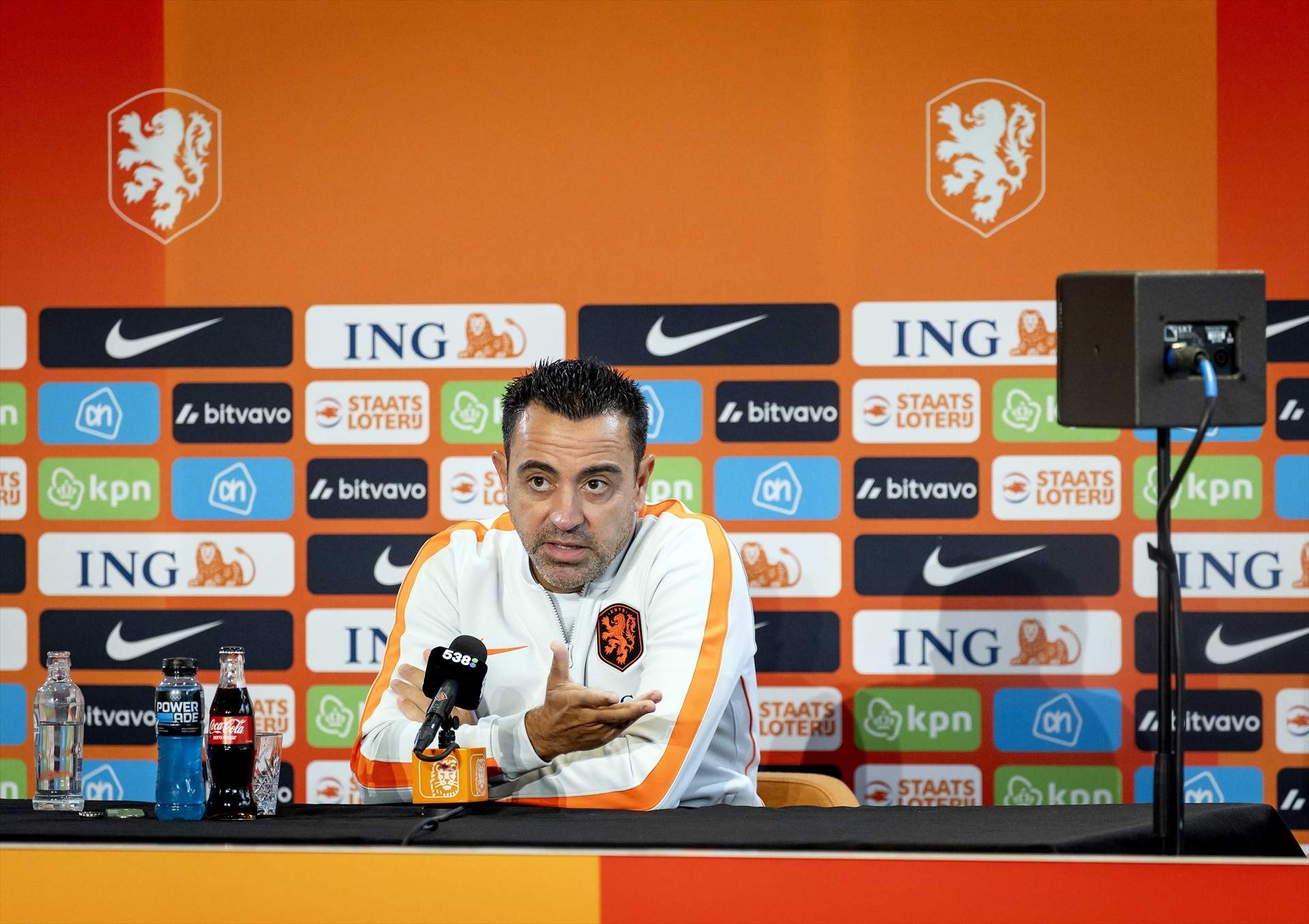 Más pronto de lo esperado: Xavi Hernández da pistas sobre el regreso de De Jong