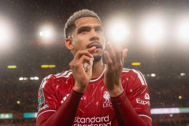Araujo Liverpool aplaudiment Araujo Liverpool aplaudiment