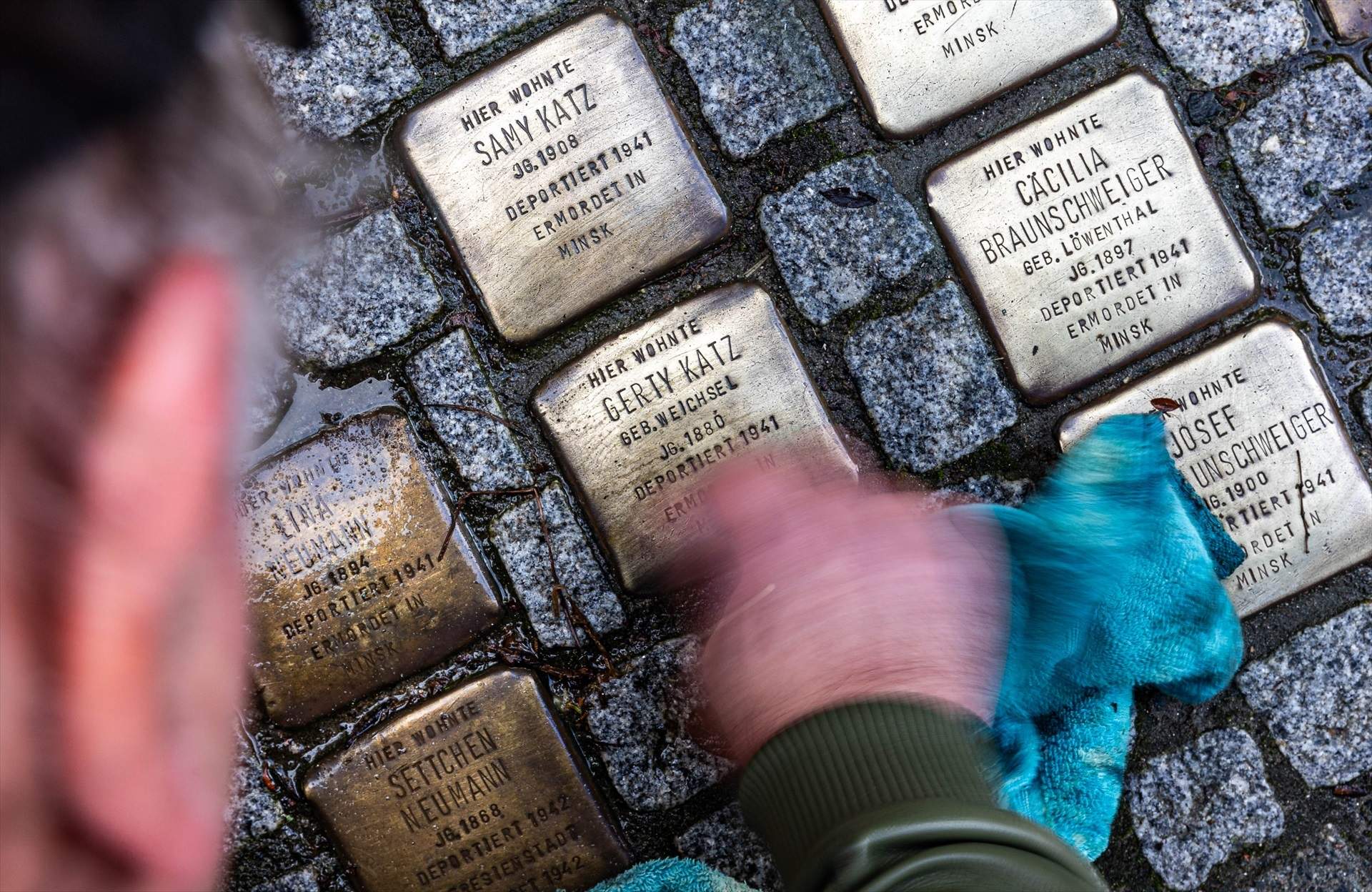 La CDU vota amb l'AfD contra les plaques de l'Holocaust i revifa el debat sobre el cordó sanitari a Alemanya