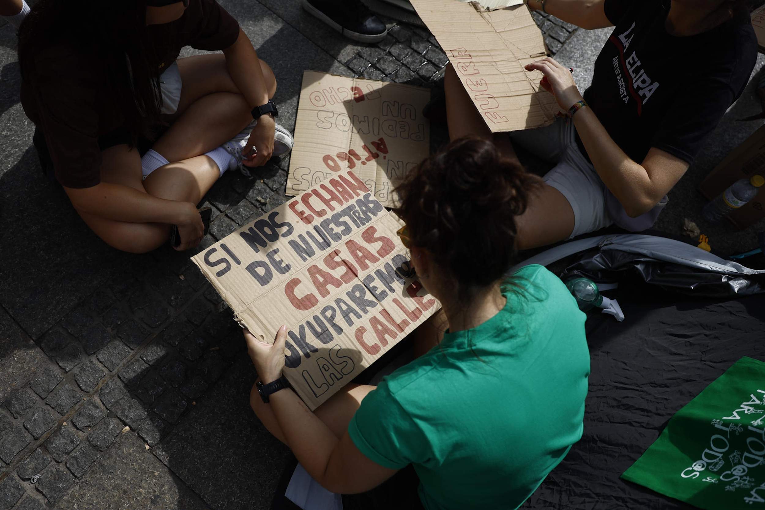Los sindicatos de inquilinos exigen que el decreto de vivienda incluya los contratos indefinidos