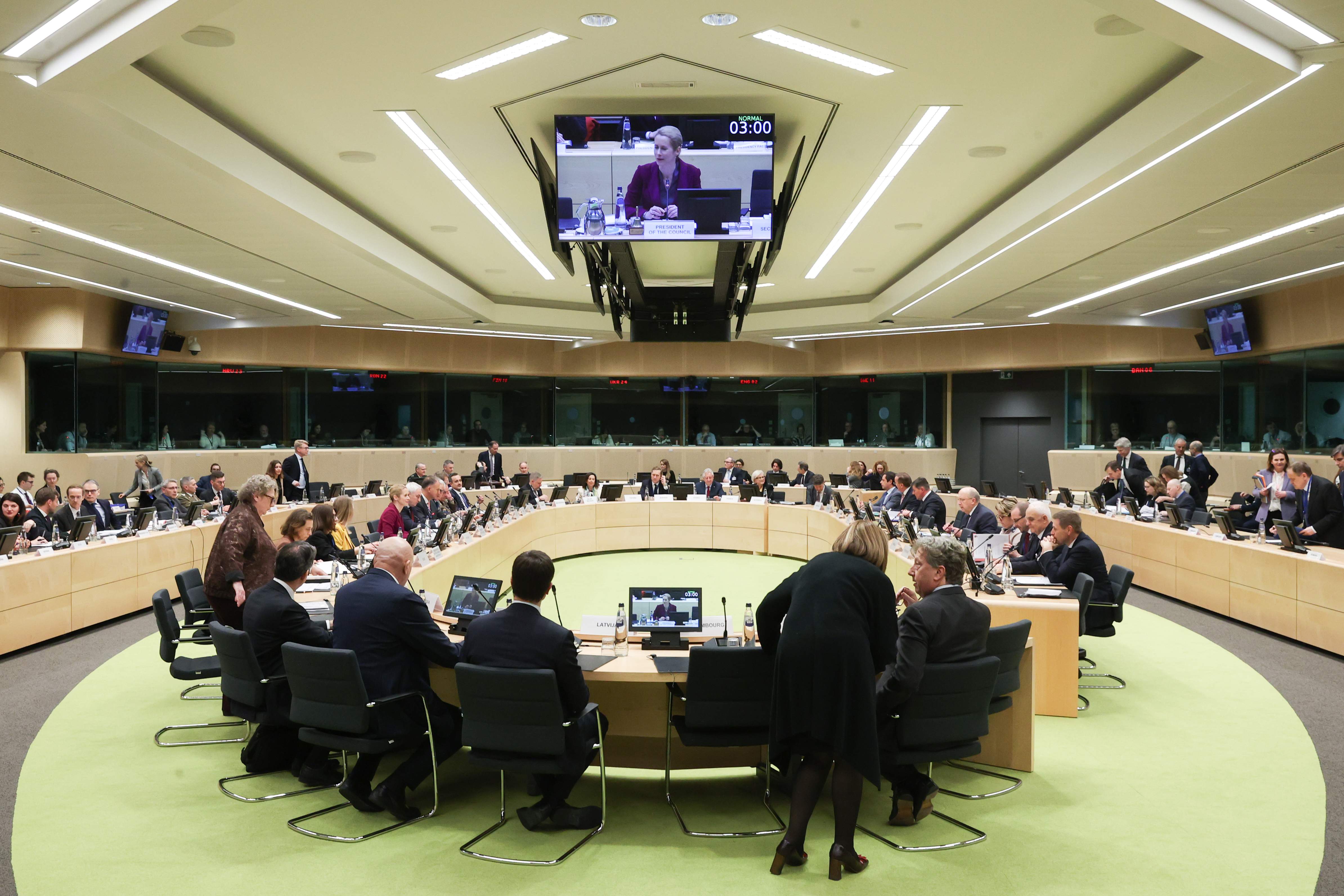 La UE debatrà un mecanisme europeu per respondre conjuntament als atacs híbrids de Rússia