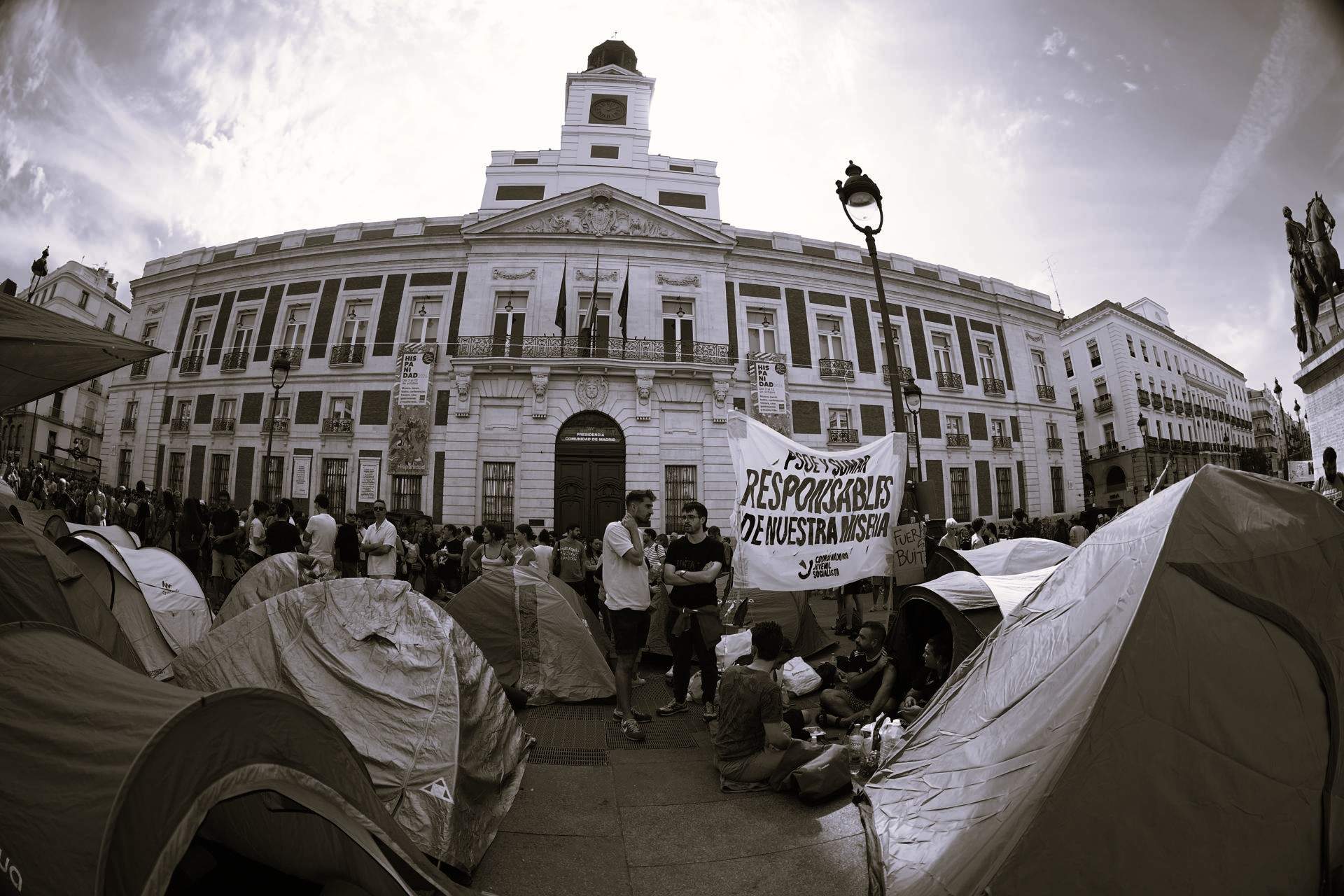 Portades | 'Pressing' Sánchez per l'habitatge... i alguna cosa més