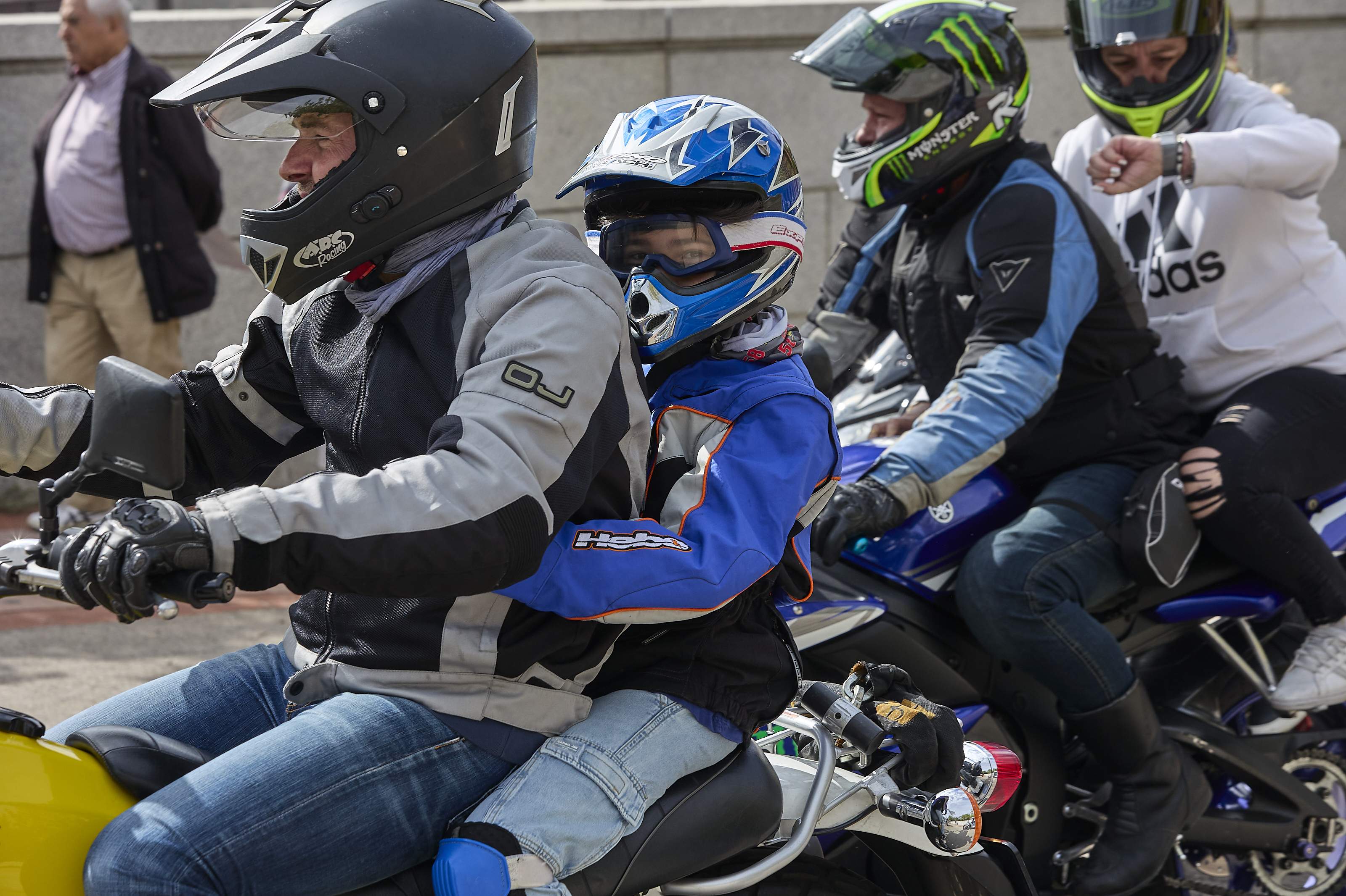 Motoristes cascos homologats
