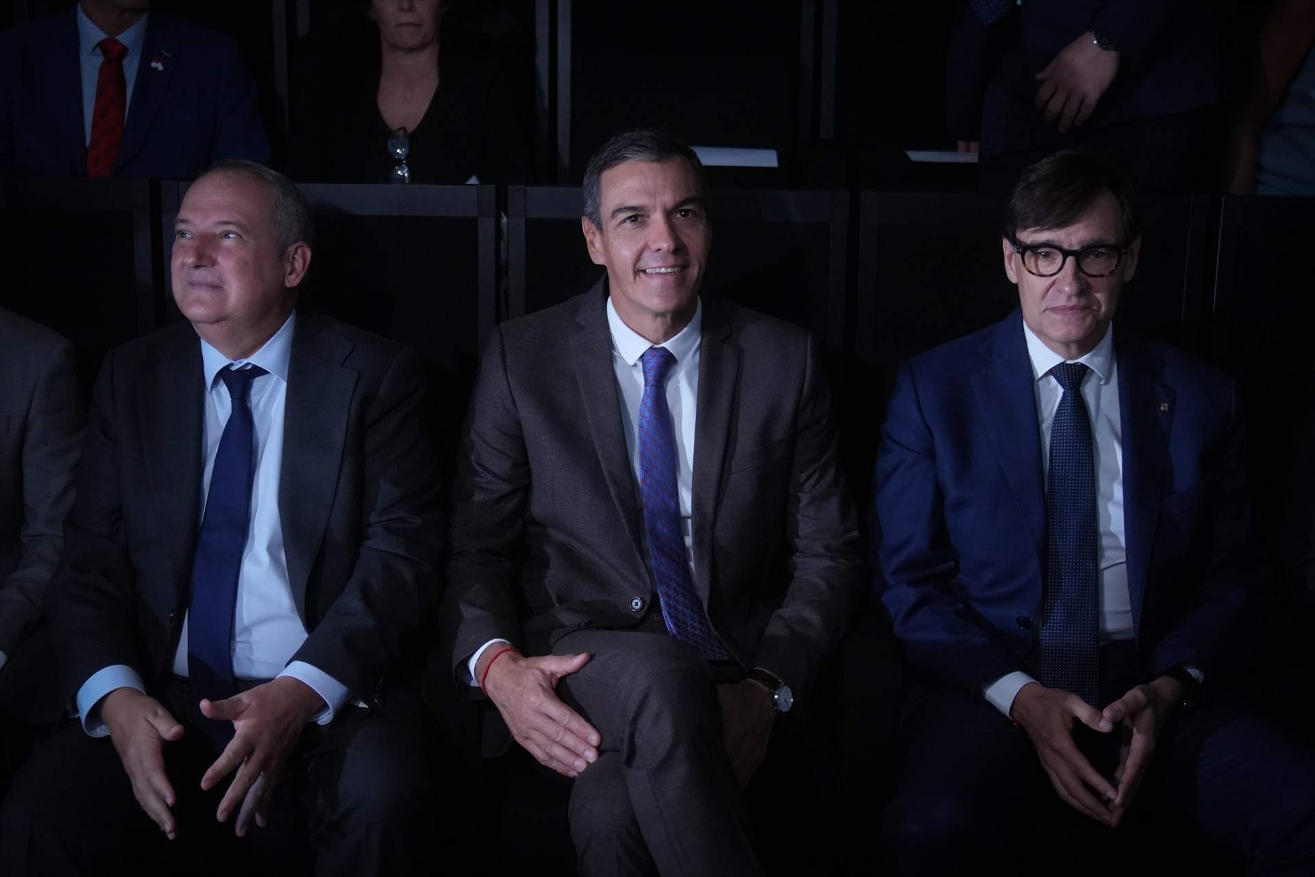 Sánchez insta a privilegiar "de una vez por todas" el uso residencial de la vivienda frente al turístico