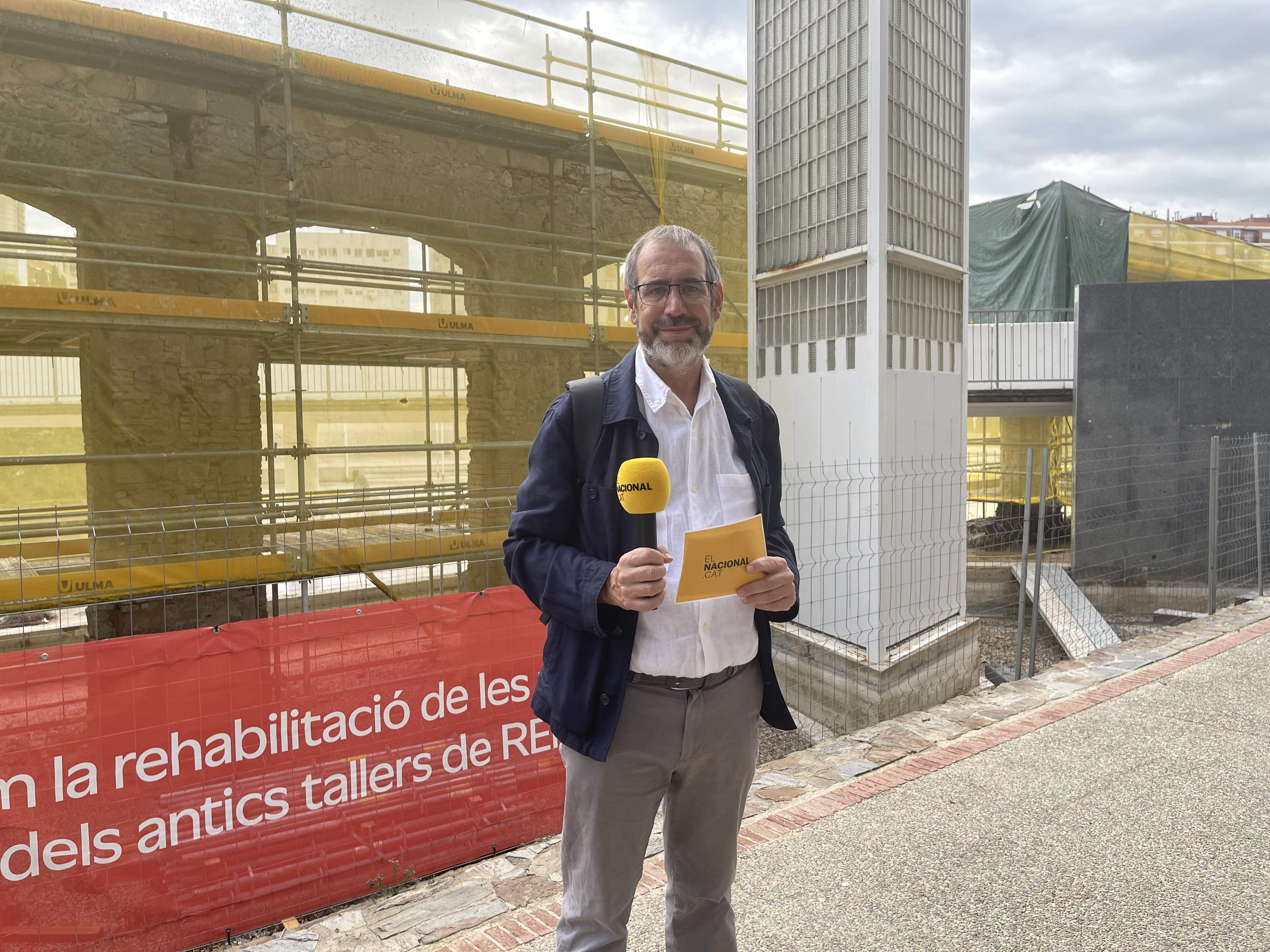 En el parque del Clot se conservan los restos de unas instalaciones ferroviarias históricas