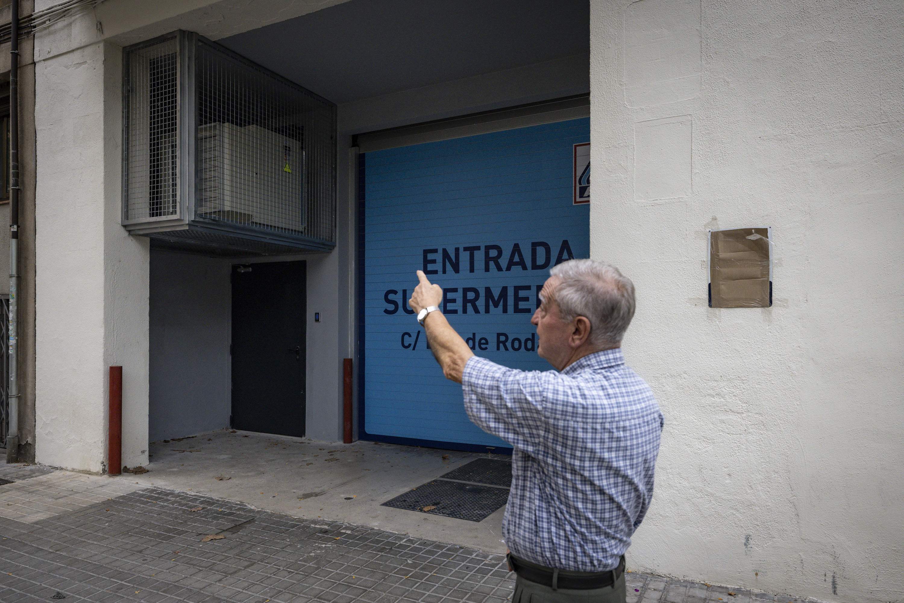 Descarga de ruidos y molestias: un supermercado Aldi empeora la vida de vecinos de Sant Martí