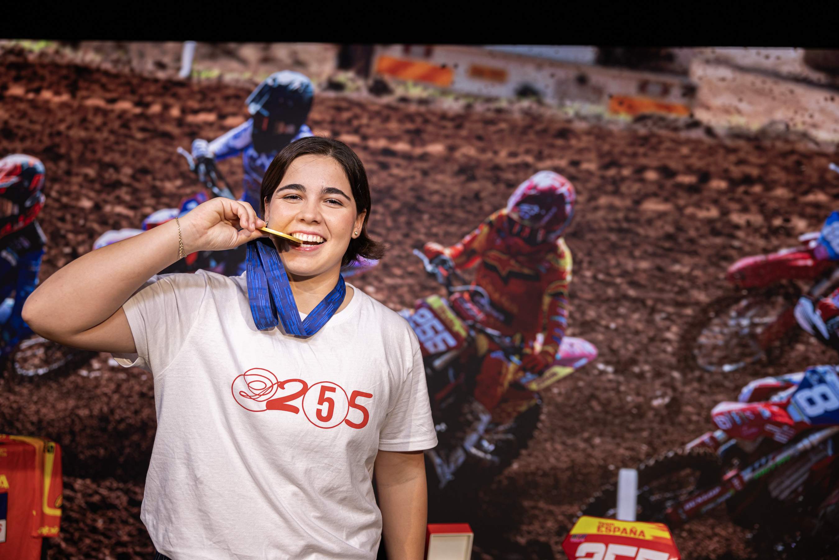 Daniela Guillén: "Soy campeona del mundo de motocross y estoy sobreviviendo"