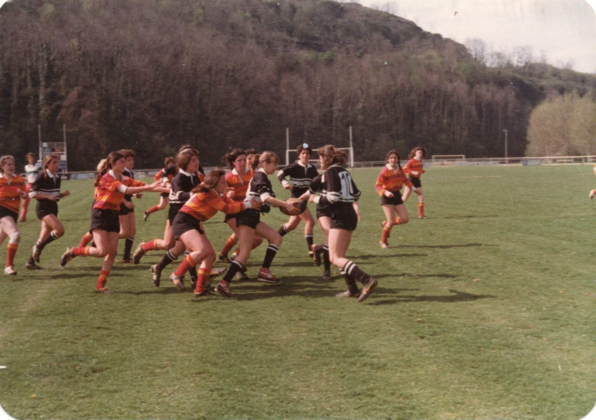 Les Cranques: les pioneres que van obrir camí al rugbi femení d’Osona als anys 80