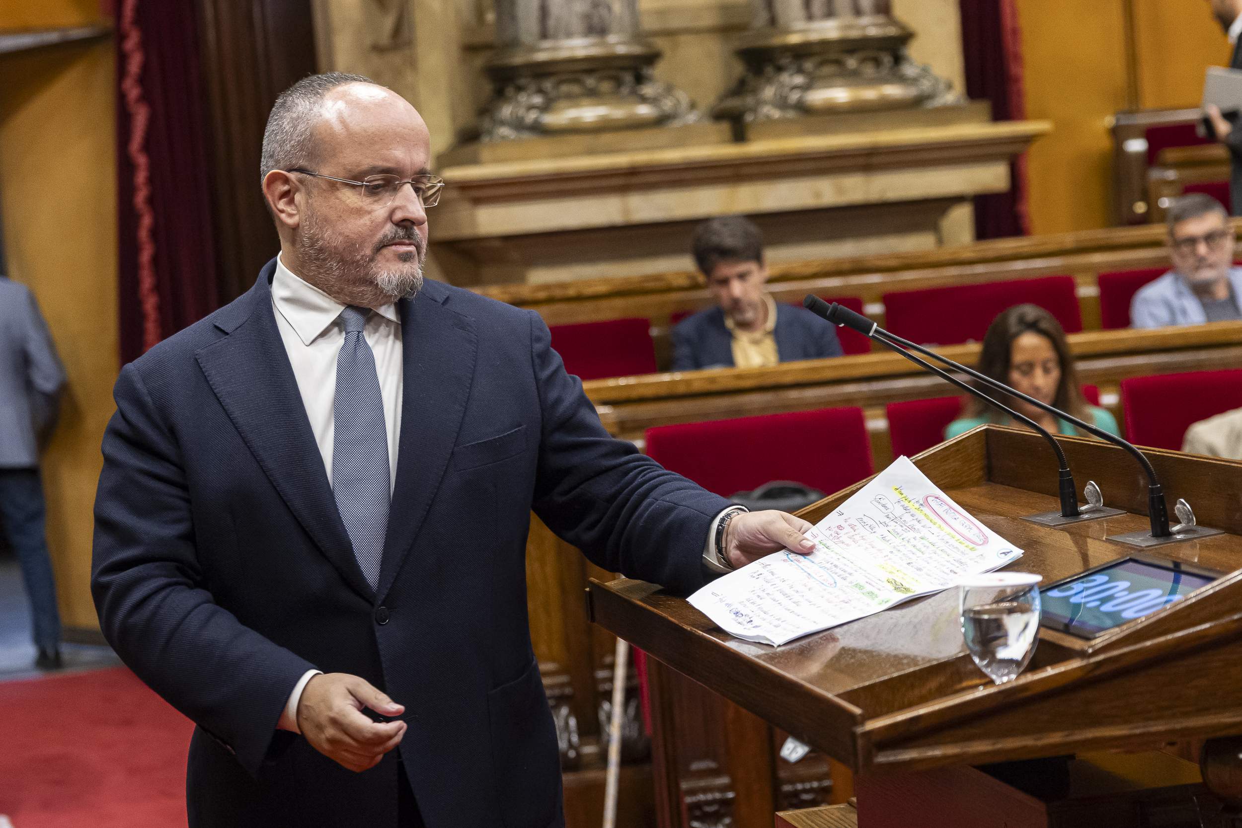 El PP recorda a Illa el 2017 es manifestava amb SCC: "Hi ha polítics flexibles, vostè és Blandiblú"