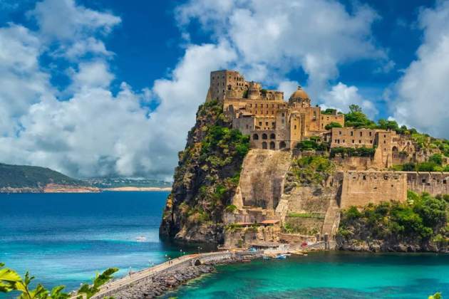 7. Illa d'Ischia Font Ministeri de Turisme d'Itàlia 7. Illa d'Ischia Font Ministeri de Turisme d'Itàlia