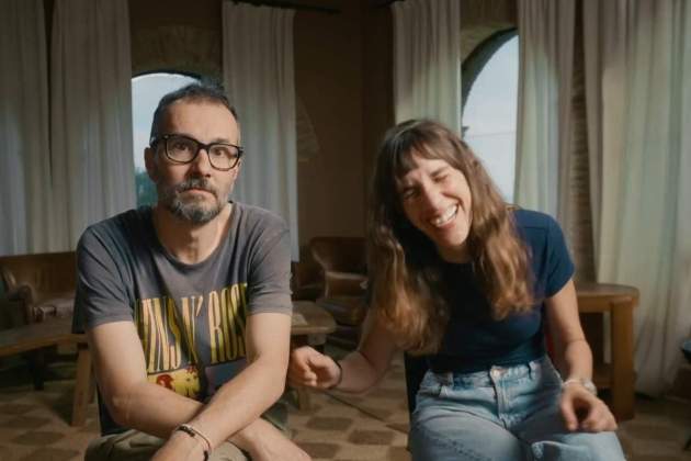 En Jair i la Neus a 'La travessa' / 3Cat En Jair i la Neus a 'La travessa' / 3Cat