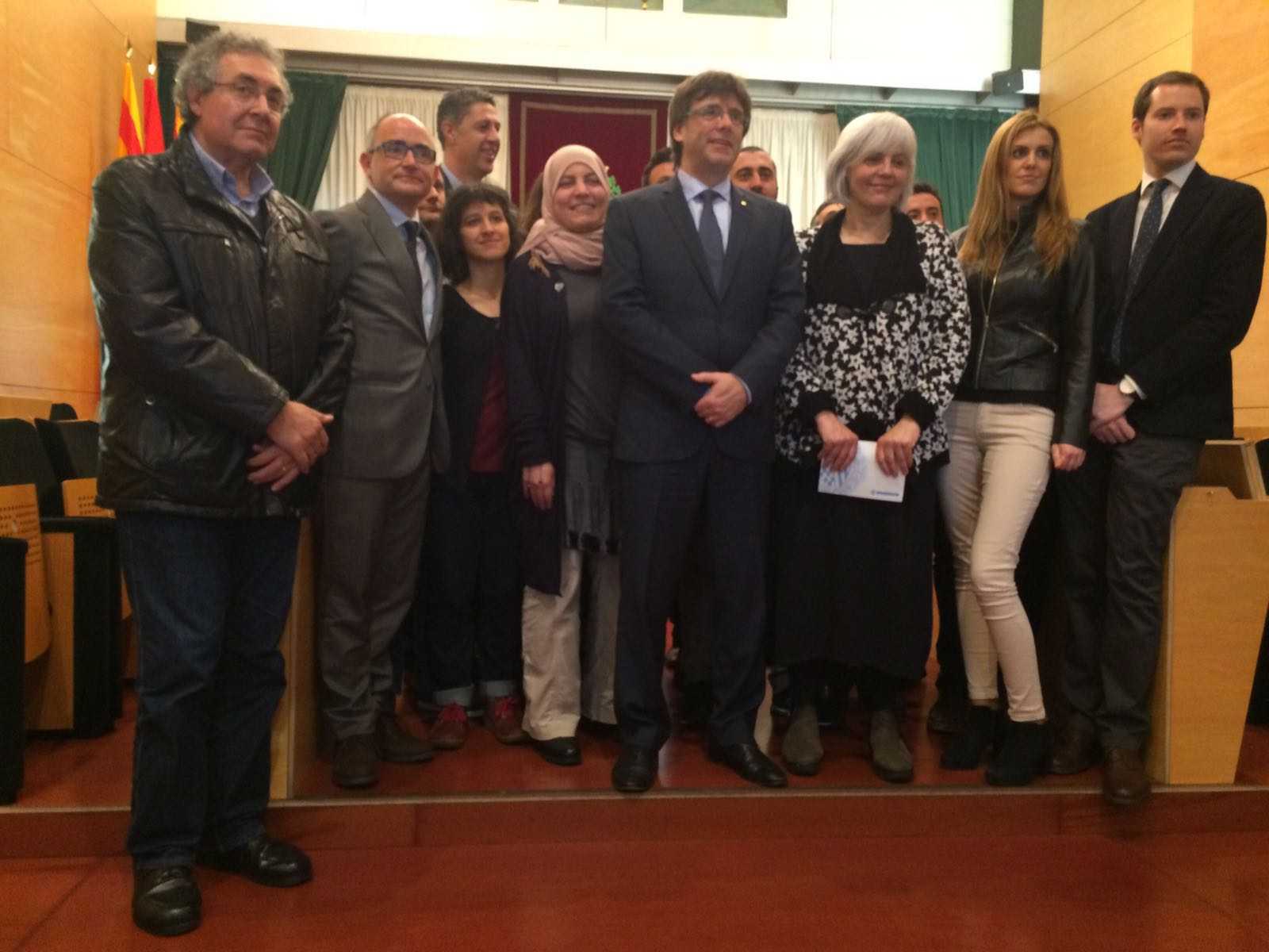 Puigdemont acusa a Montoro de "frivolizar" con el déficit