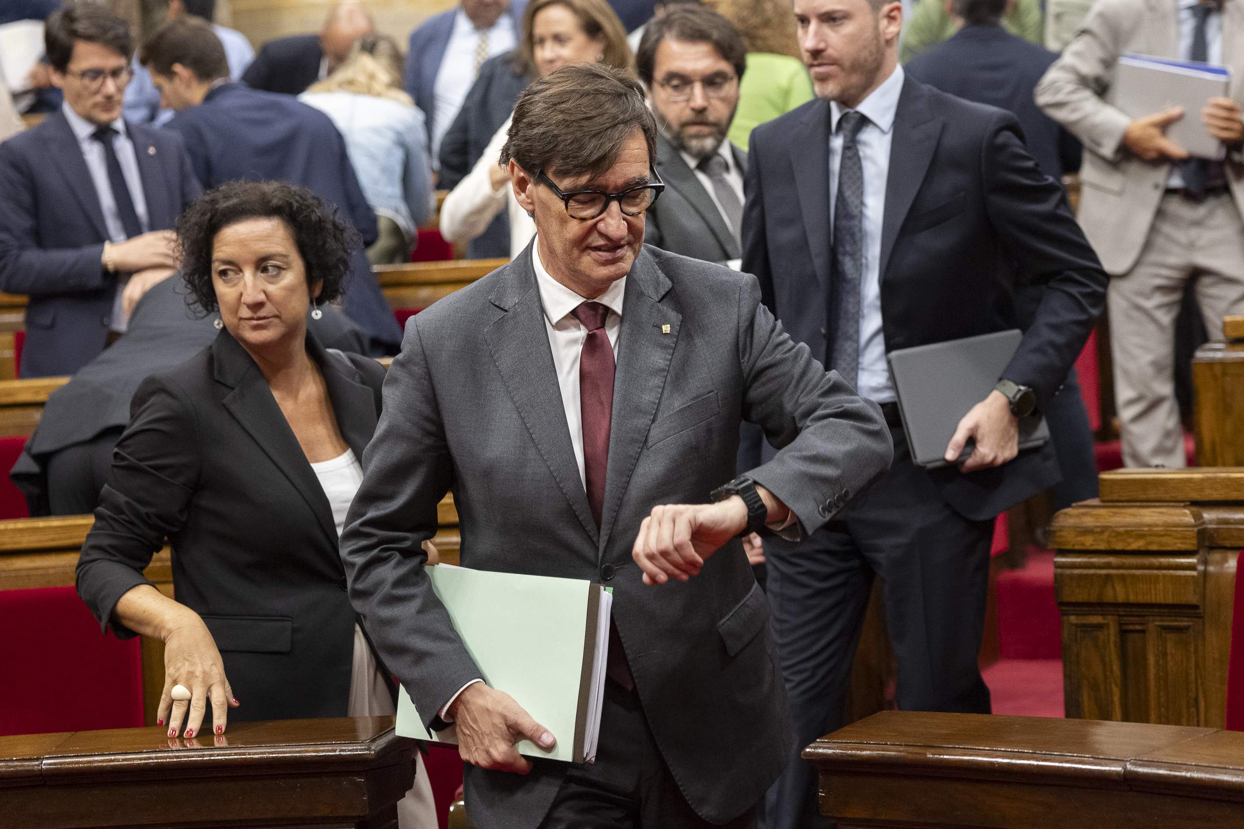 ERC i Comuns salven Illa de la reprovació del Parlament planejada per Junts