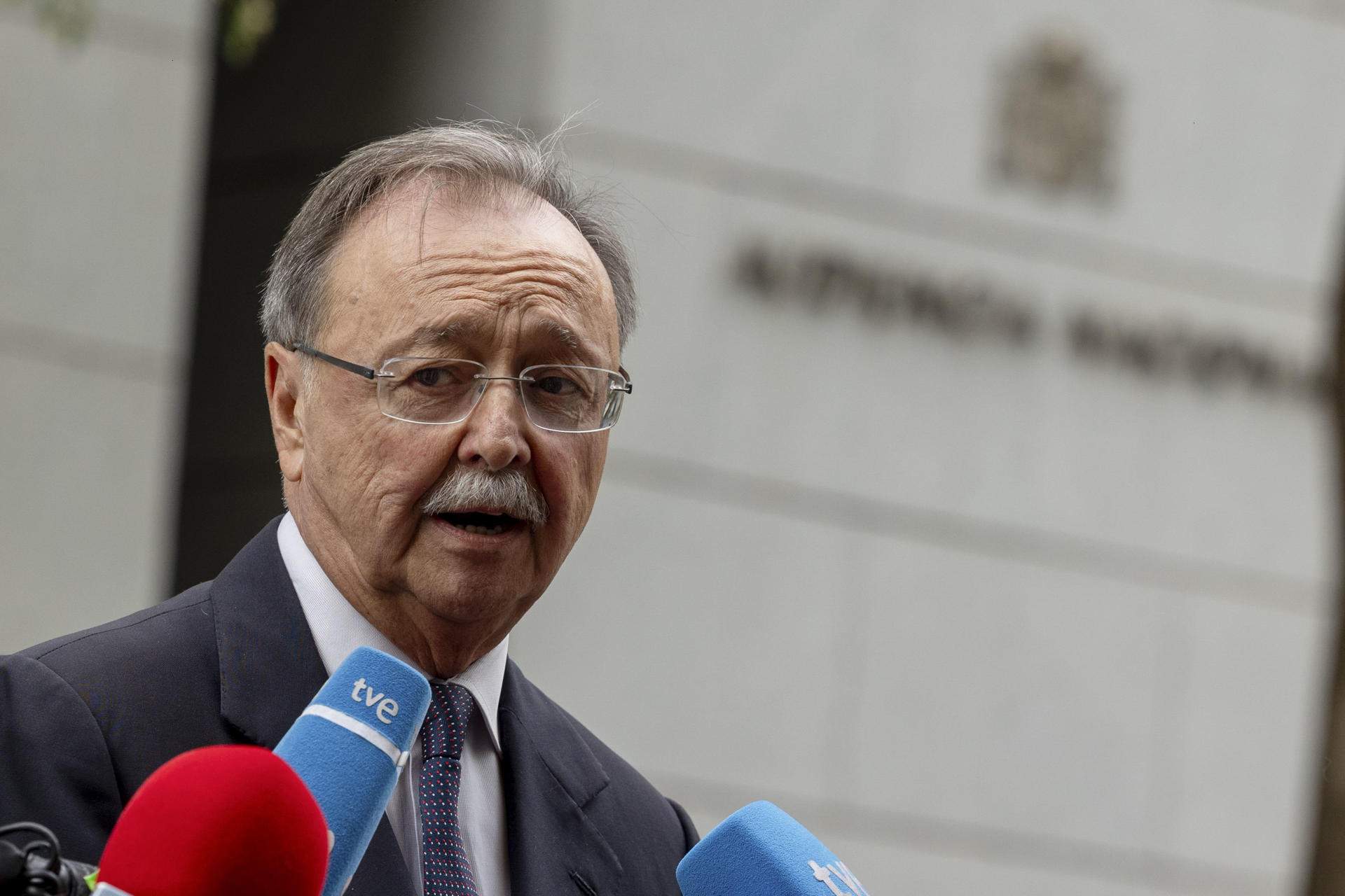 El presidente de Ceuta declara que intentó contactar diez veces con Sánchez antes de la entrada sin éxito