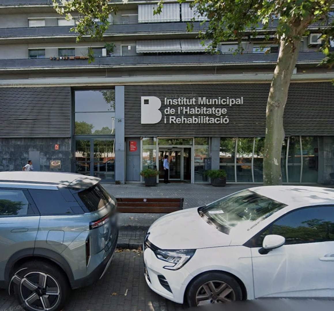 Un sindicato de vivienda ocupa el Instituto Municipal de Vivienda de Barcelona