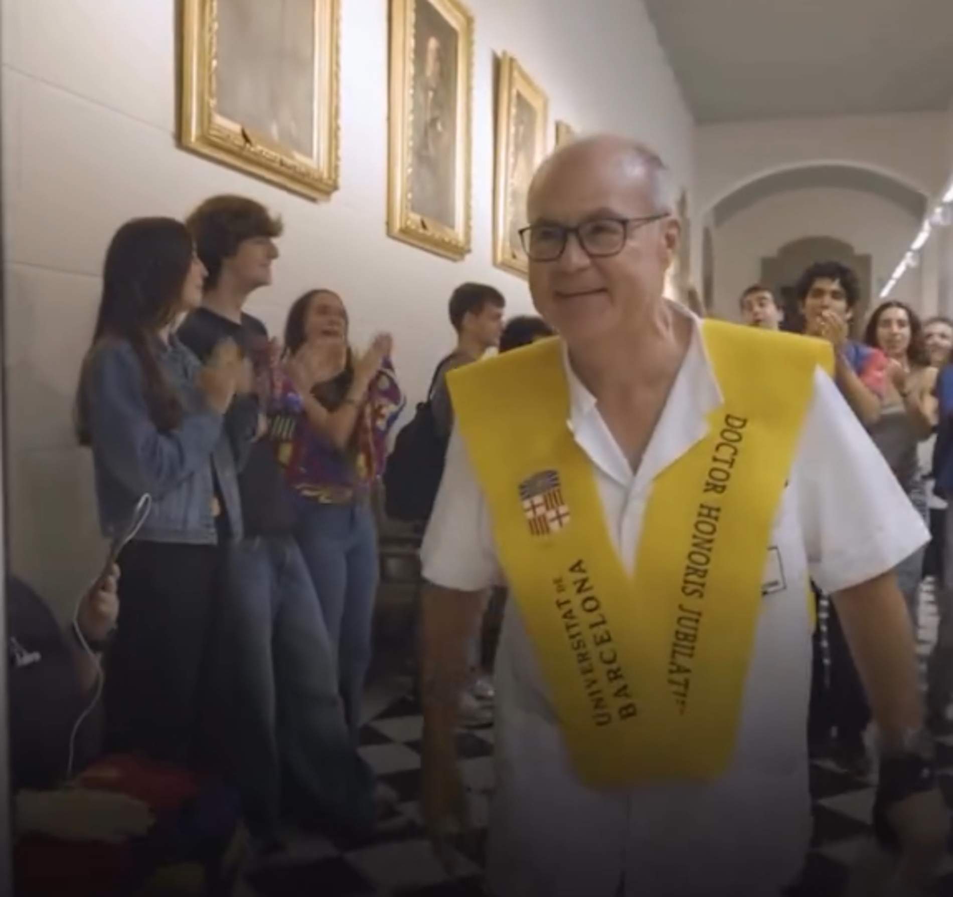 Antoni Trilla, el metge que explicava la por de la covid, es jubila entre honors i reconeixements