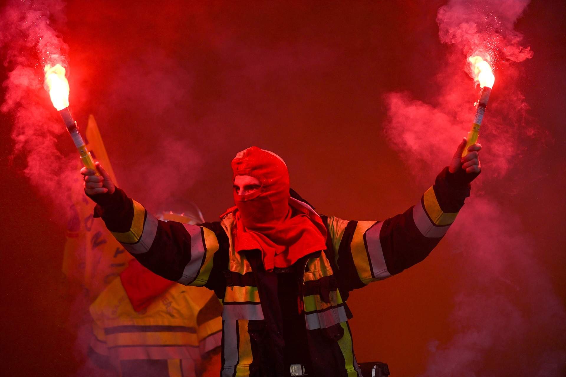 La protesta estudiantil se extiende por Francia entre bloqueos, disturbios y tensión política