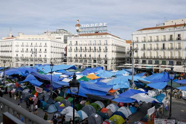 Manifestants sindicat de llogateres acampada puerta del sol de madrid habitatge efe 