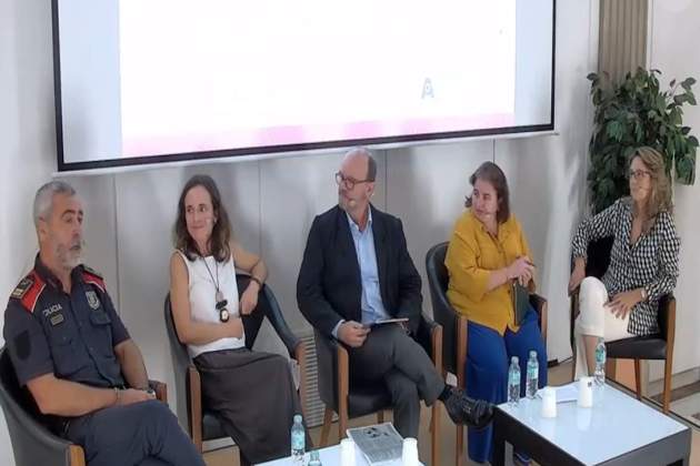 Oficina Antifrau de Catalunya. Jorandes de crim organitzat. Mossos, Fiscalia i experts Oficina Antifrau de Catalunya. Jorandes de crim organitzat. Mossos, Fiscalia i experts