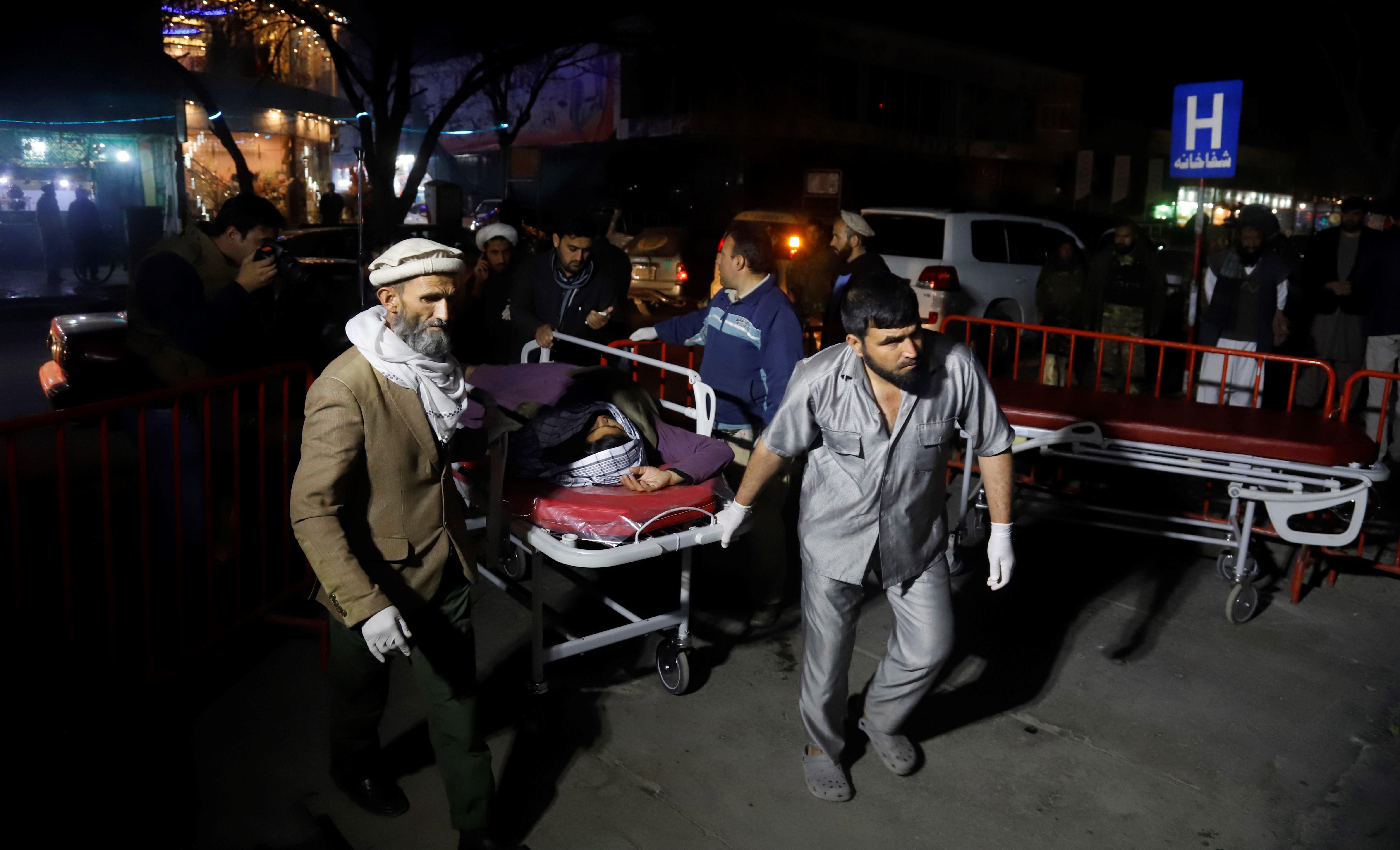 Una explosión en una ceremonia religiosa en Kabul causa más de 40 muertos