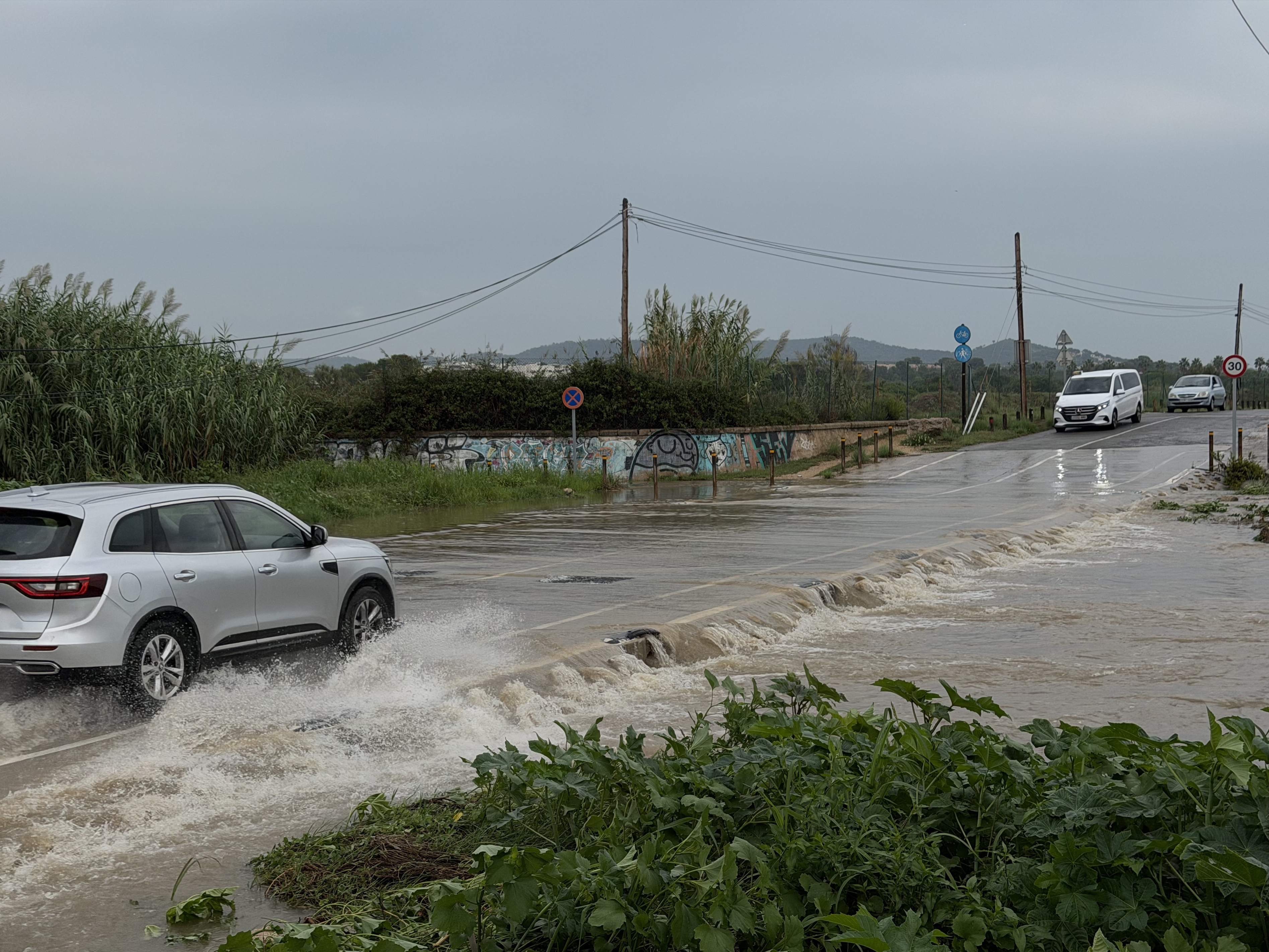 Protecció Civil envia un nou ES-Alert demanant el confinament  al Baix Ebre i el Montsià