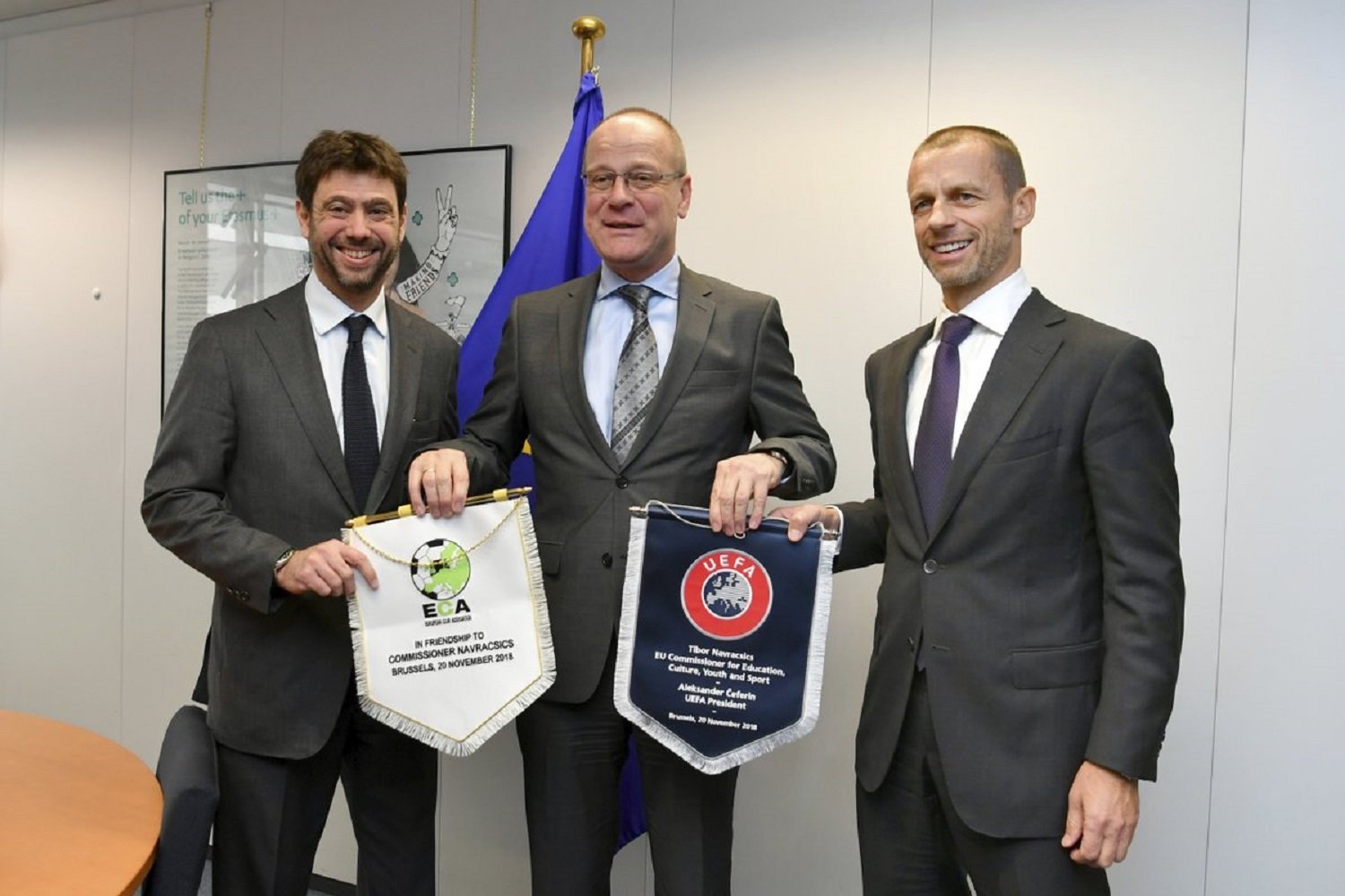 La UEFA i els clubs descarten una Superlliga europea