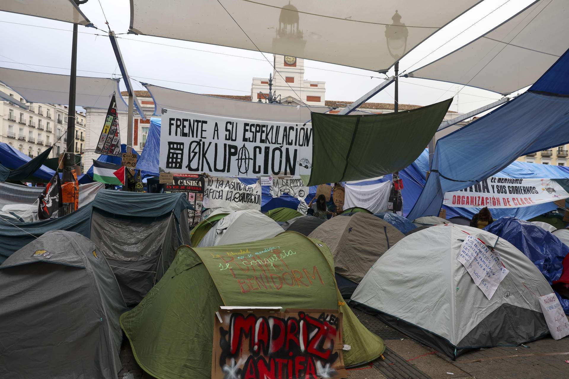 El Sindicat de Llogateres anuncia la seva marxa de l'acampada de Sol: "Cap a la vaga general"