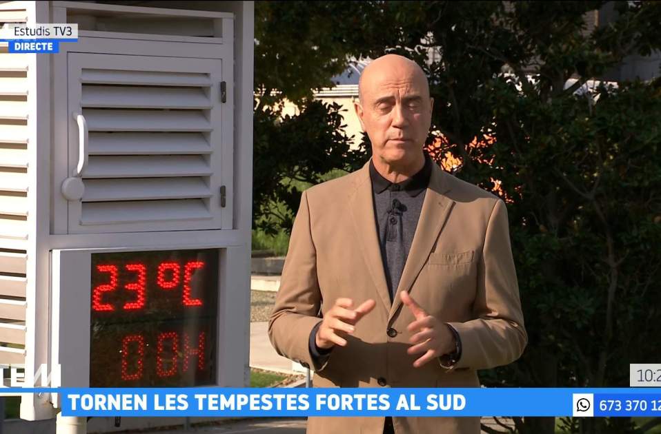 Molina fora de TV3, al jardí, fent Tot es mou, TV3 Molina fora de TV3, al jardí, fent Tot es mou, TV3