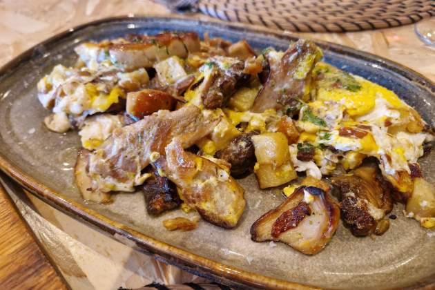 Remenat de ceps del restaurant El Solsonès. / Foto: Esmorzarsdeforquilla.cat Remenat de ceps del restaurant El Solsonès. / Foto: Esmorzarsdeforquilla.cat