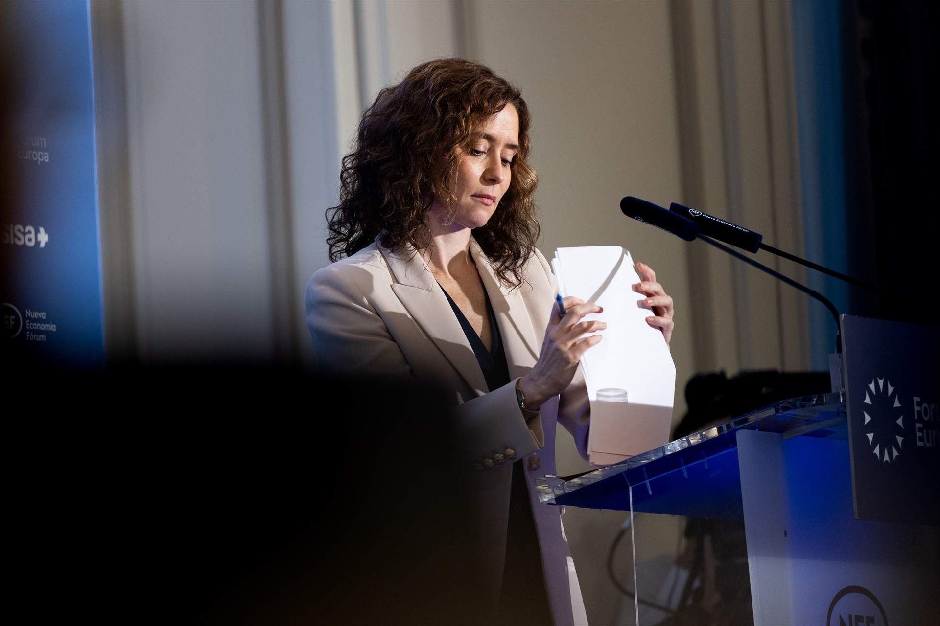 Ayuso, ja en mode campanya, alerta de tupinada: "Que a ningú se li acudeixi votar per correu"