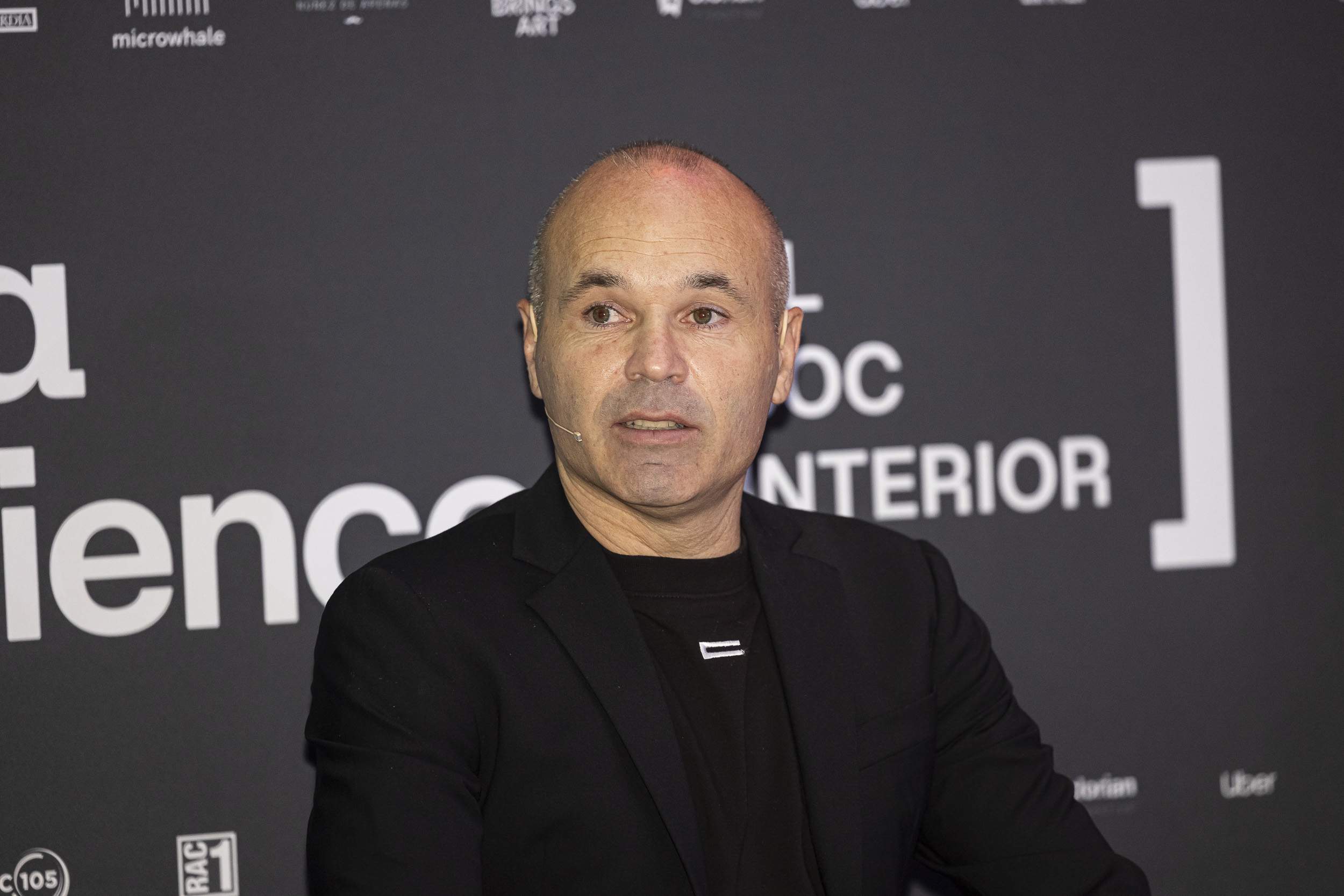 Andrés Iniesta explica el viatge amb la seva família per entrar a la Masia als 12 anys: "Semblava un funeral"