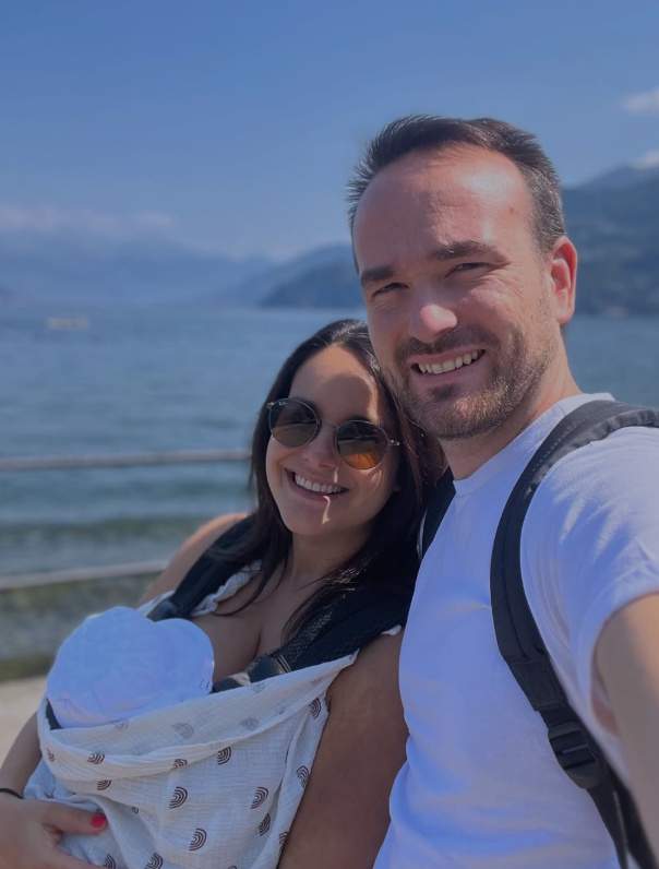 La Laia Costa i el Gerard Bellera amb el seu fill Jan IG La Laia Costa i el Gerard Bellera amb el seu fill Jan IG