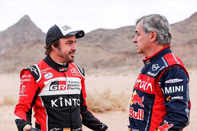 Fernando Alonso Carlos Sainz Dakar / Foto: Europa Press Fernando Alonso Carlos Sainz Dakar / Foto: Europa Press