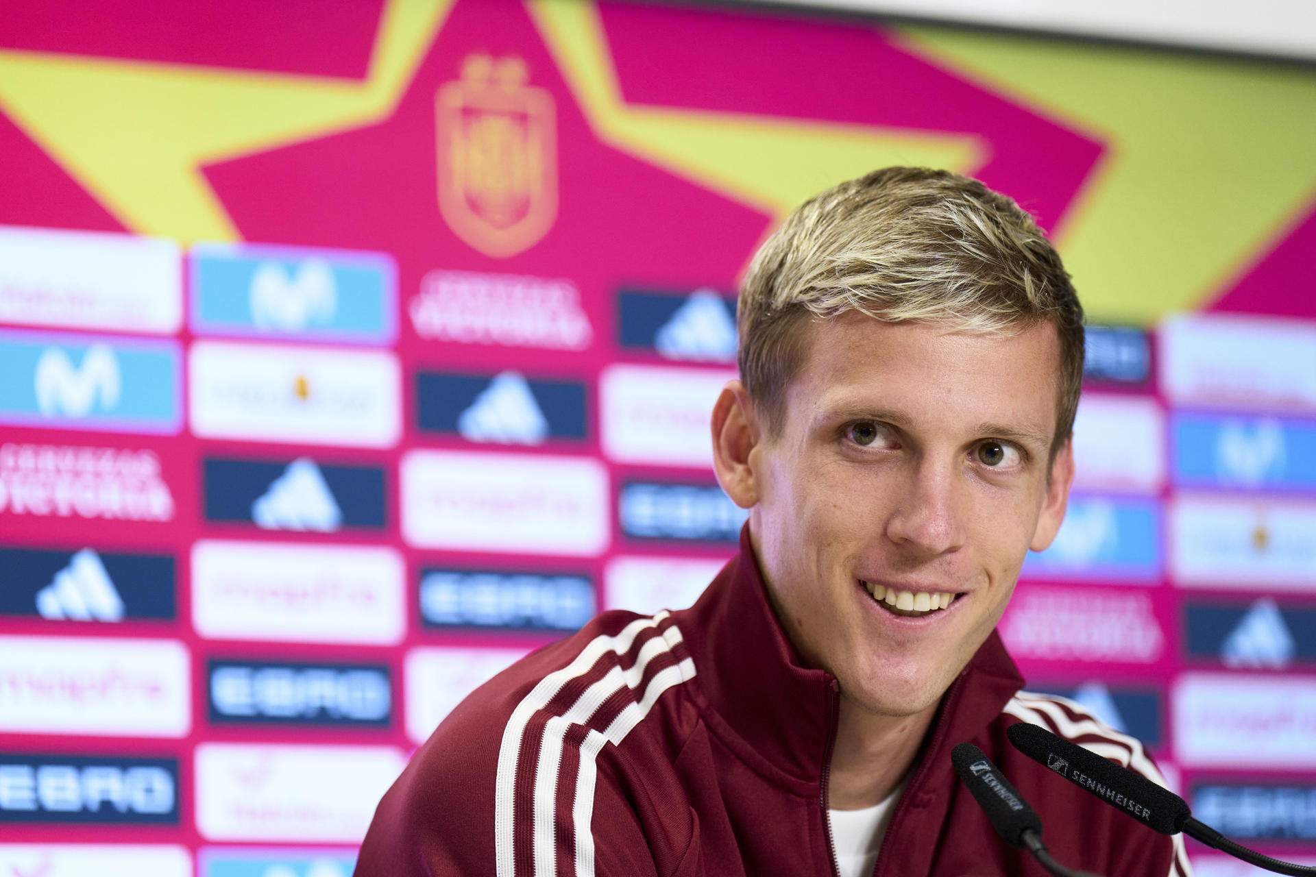 Dani Olmo emociona a la prensa croata por ayudar a las familias afectadas por la guerra de los Balcanes