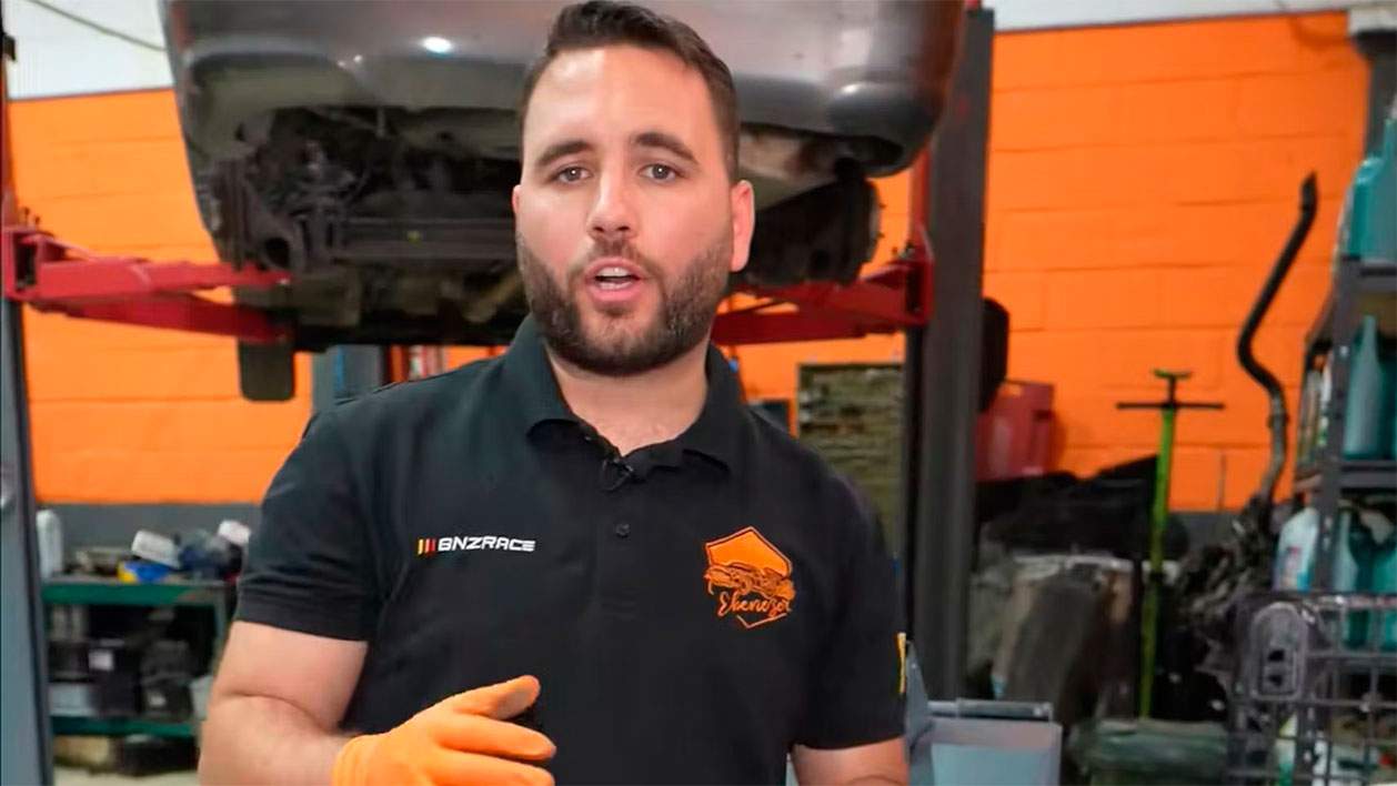 Juan José Ebenezer, mecánico, sobre los Peugeot usados: “Hay un montón y van muy bien”