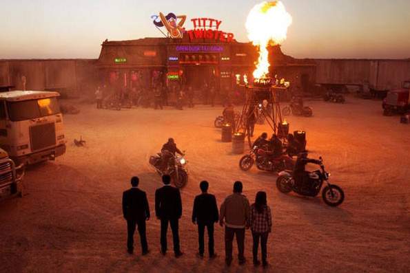 'La teta enroscada', el bar d''Abierto hasta el amanecer' 'La teta enroscada', el bar d''Abierto hasta el amanecer'
