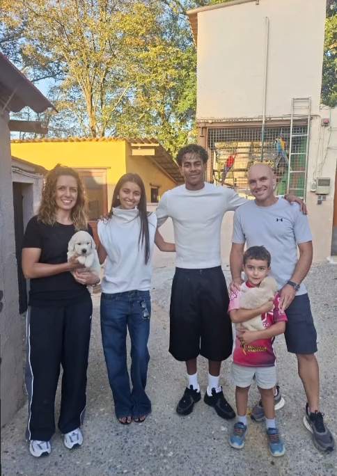 Lamine Yamal i Inés García amb els propietaris de Nova Belle Can / Instagram Lamine Yamal i Inés García amb els propietaris de Nova Belle Can / Instagram
