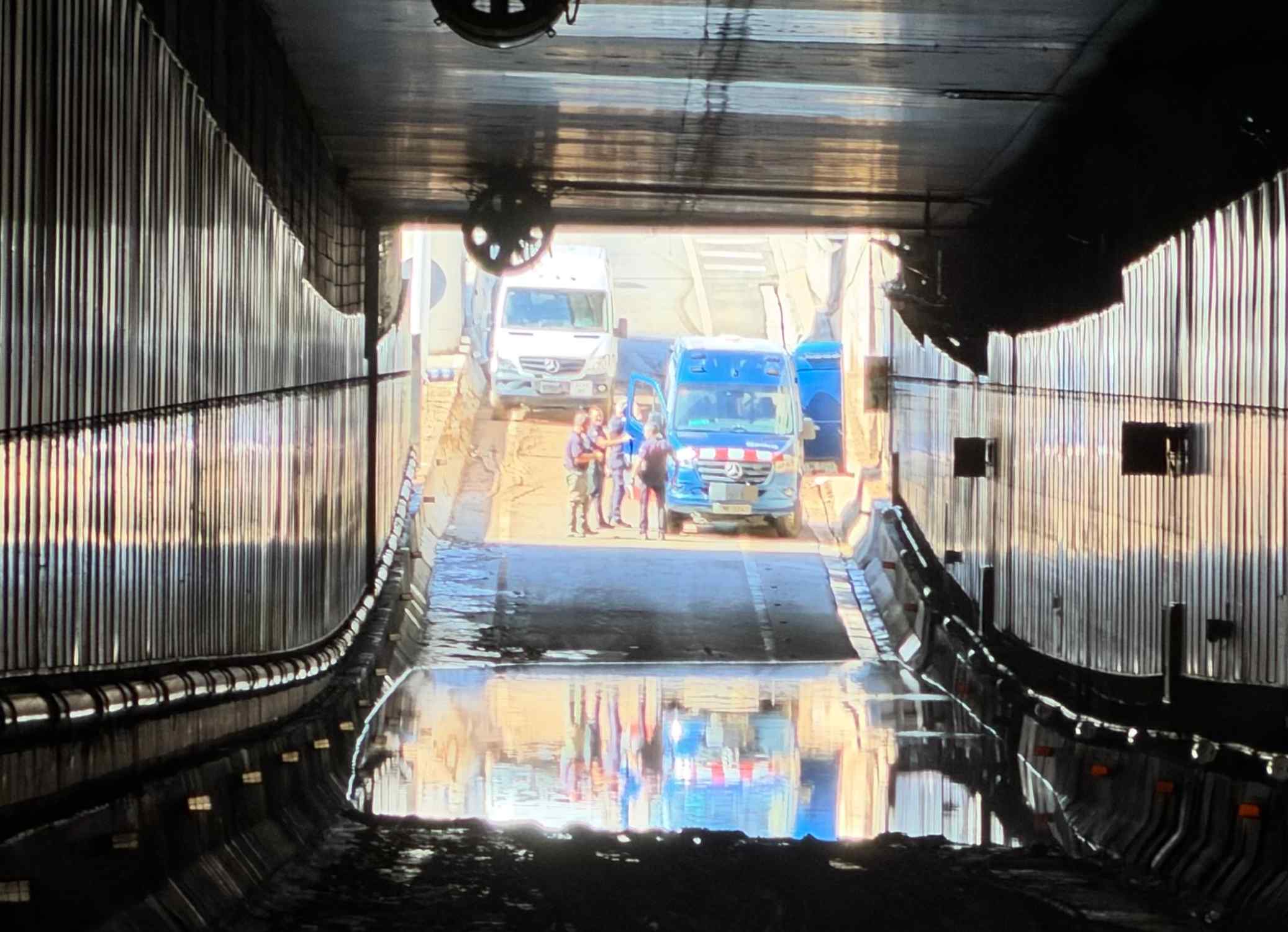 Troben un home mort en un cotxe quan treien aigua d'un túnel inundat pel temporal a les Franqueses del Vallès