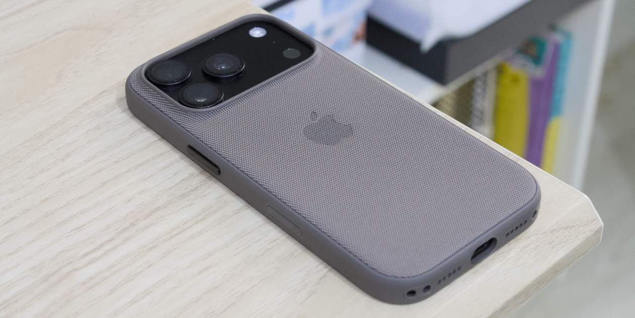 ¿Merece la pena la funda TechWoven oficial de Apple para el iPhone?