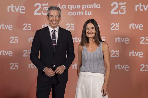 PRESENTACIÓ 2CAT Oriol Nolis Laura Folguera / Foto: Montse Giralt