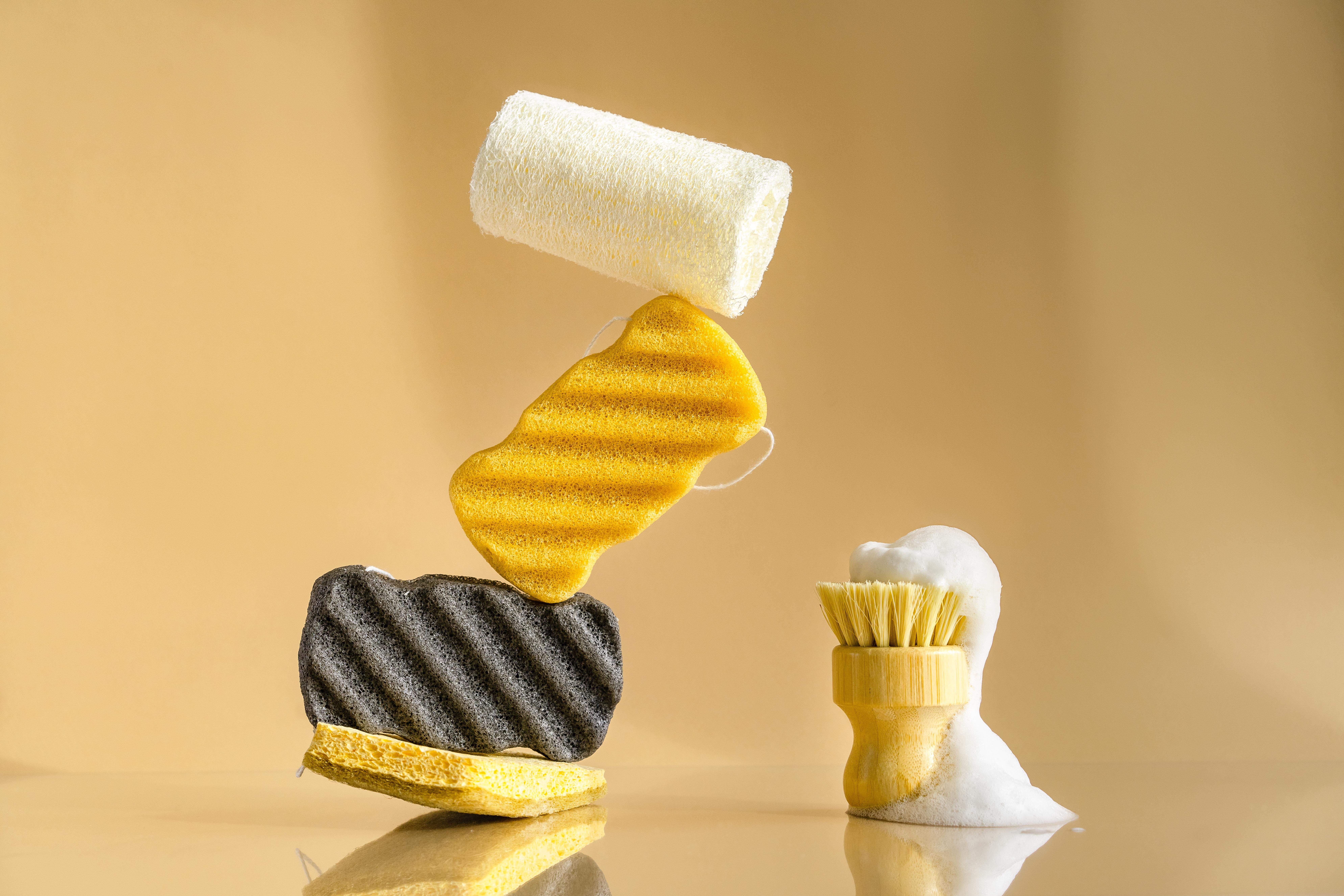 No llencis les esponges de cuina velles: cinc idees per reutilitzar-les a casa