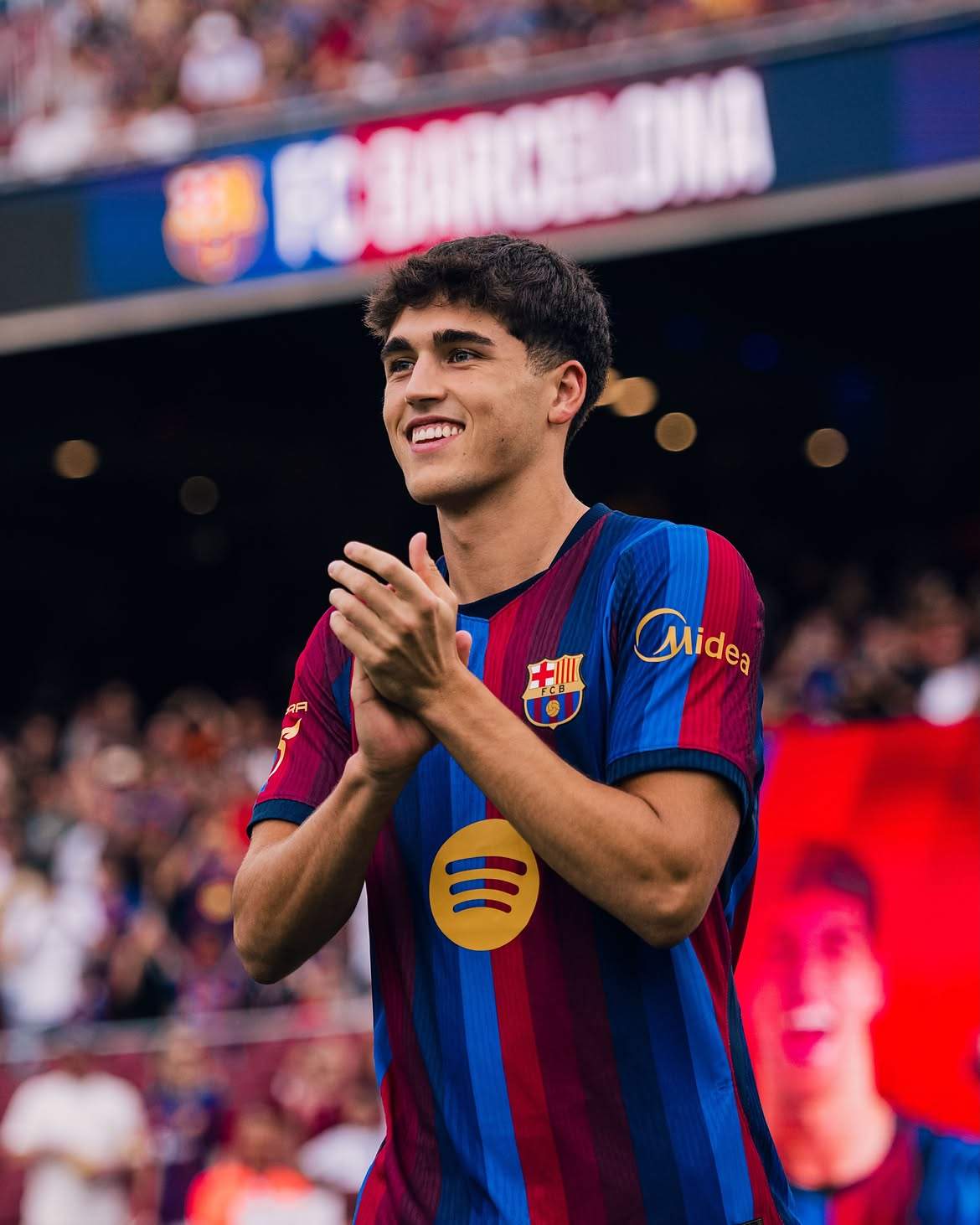 Pau Cubarsí no pot sostenir més el Barça, juguen amb un menys i per això hi ha fitxatge al gener