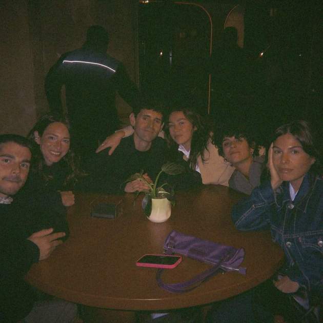 Anna Castillo amb els seus amics per l'aniversari / Instagram Anna Castillo amb els seus amics per l'aniversari / Instagram
