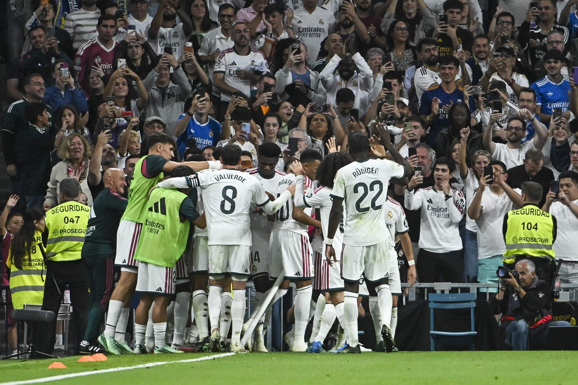 Un Reial Madrid desesperat sobreviu contra el Vila-real (1-0) i suma tres punts importants