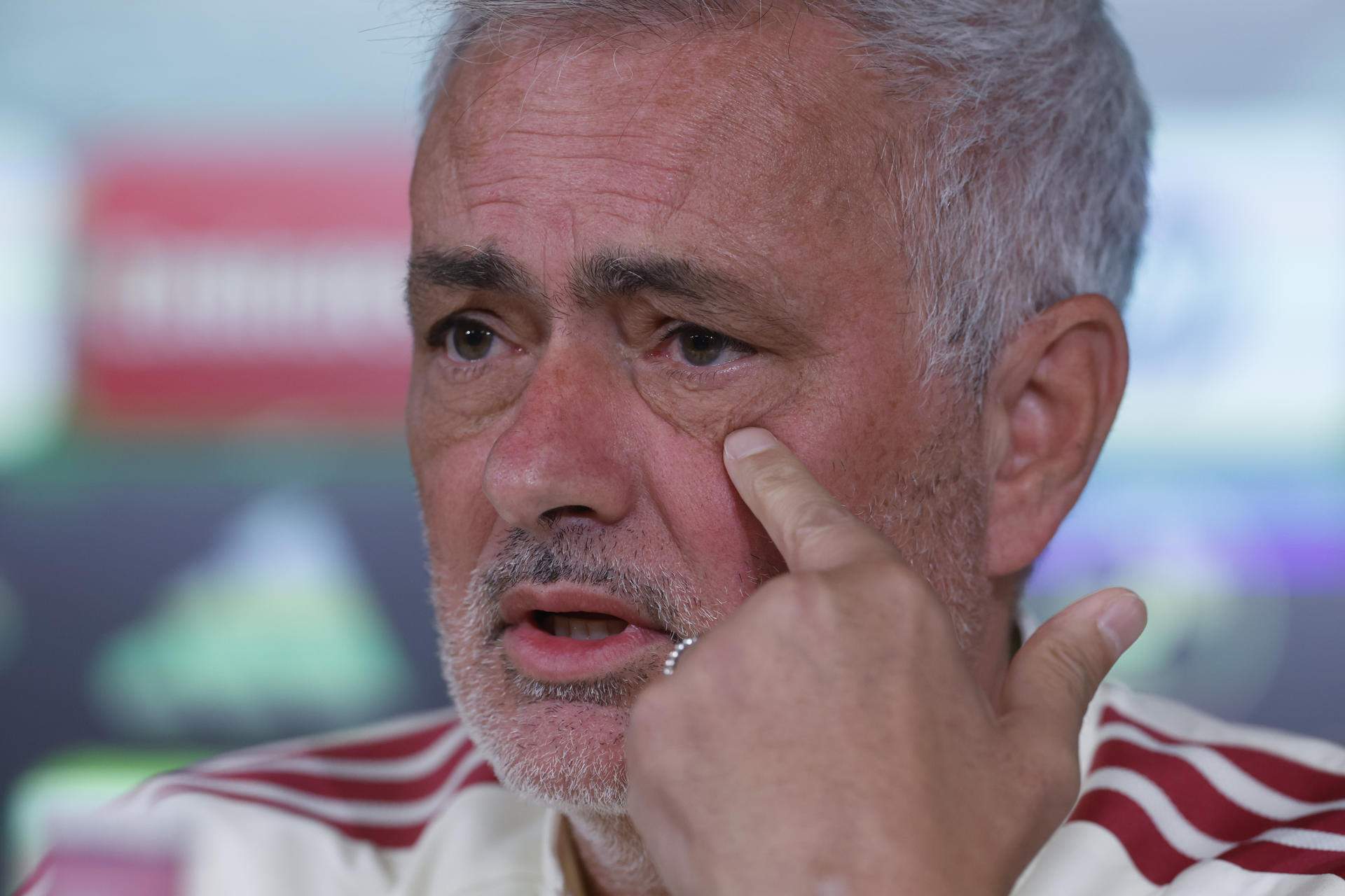 Esperpent de José Mourinho: es nega a parlar davant de la premsa per no jugar-se una sanció