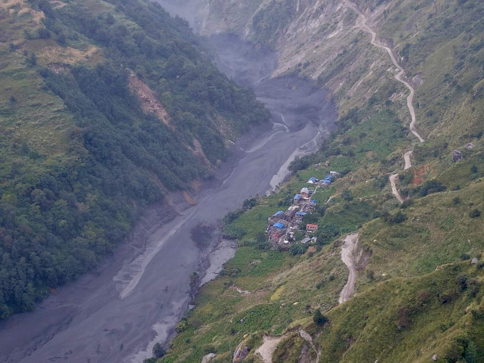 Una nova riuada arrasa un poble al Nepal i deixa cinc persones desaparegudes
